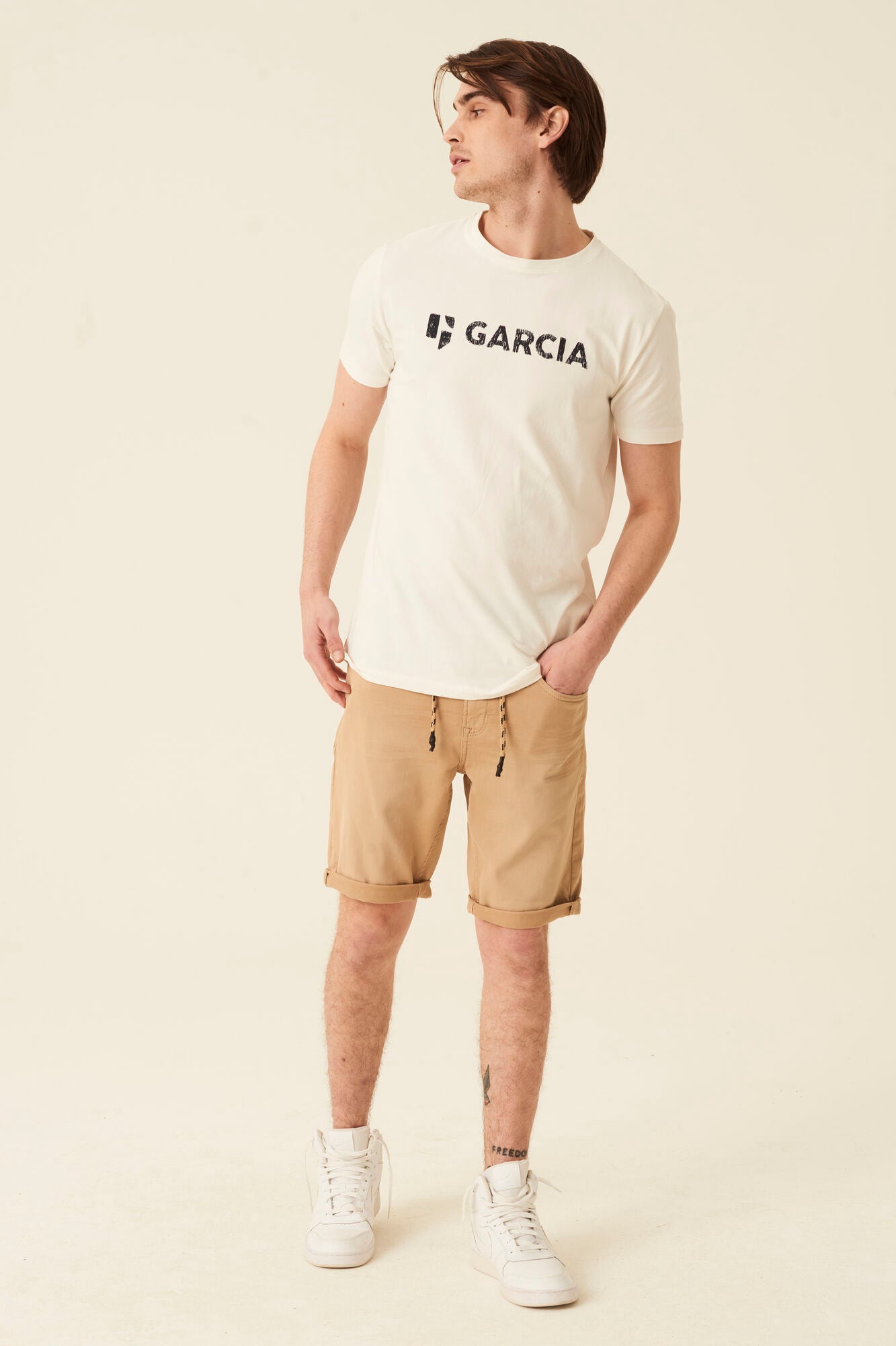 635 Savio short