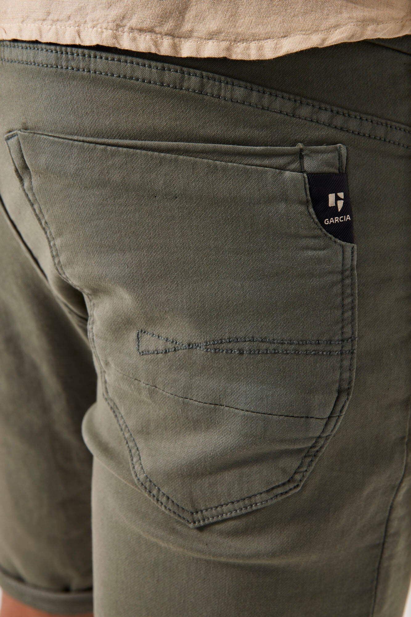 695 Rocko short