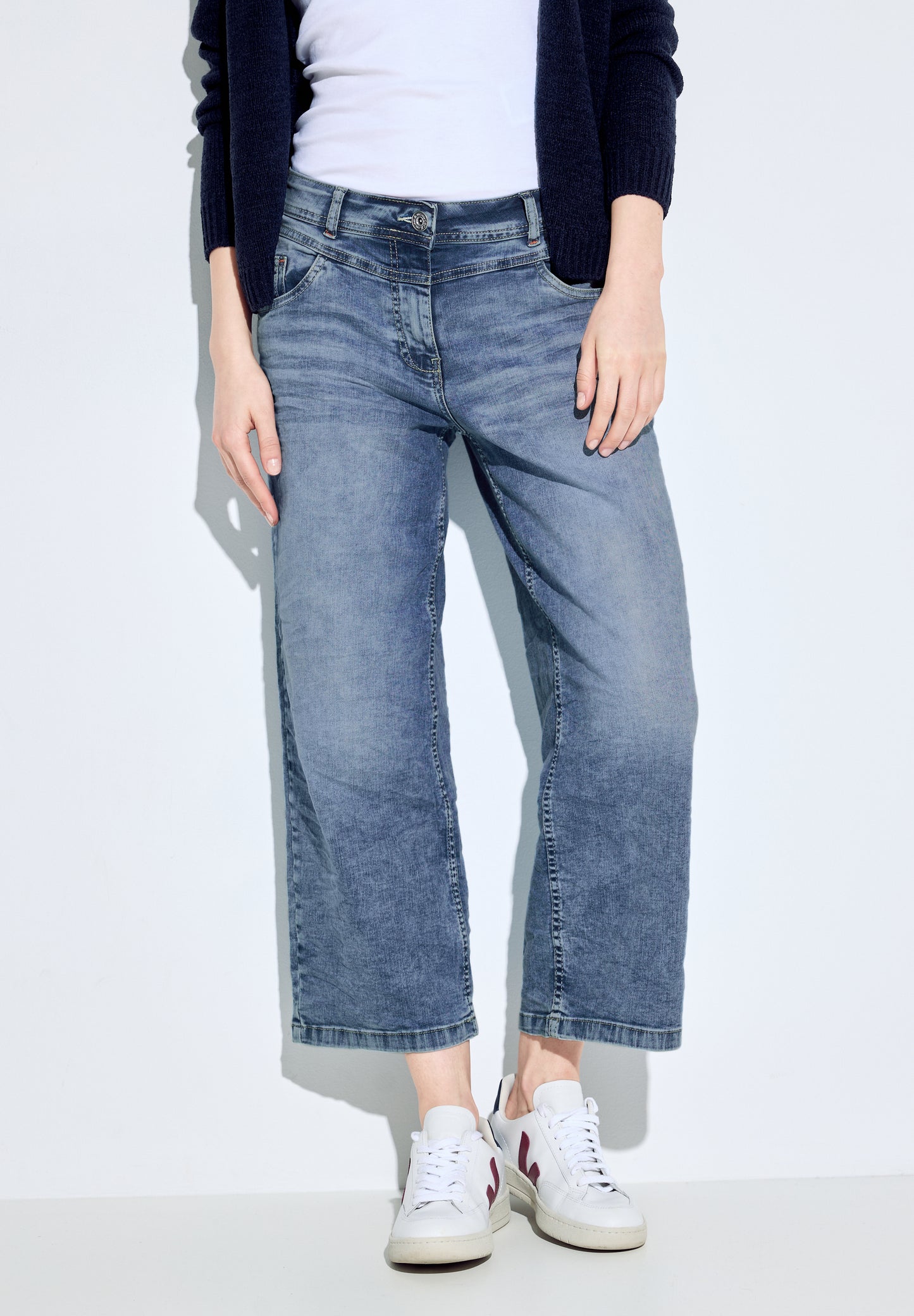 Loose Fit Jeans