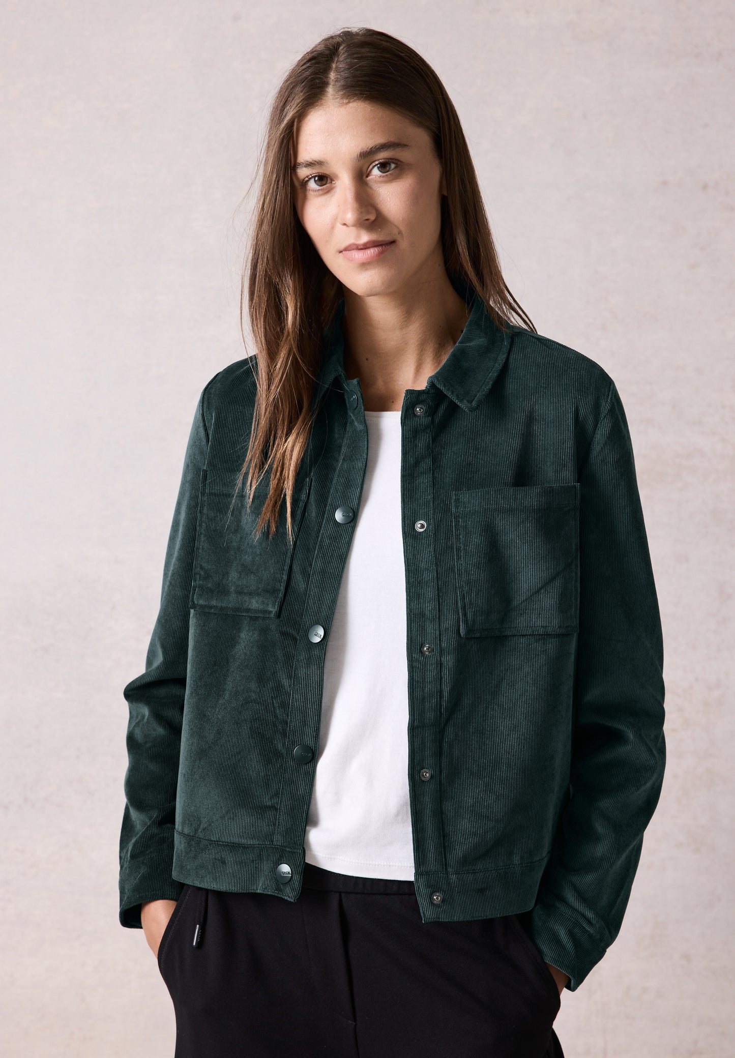 Kurze Cordjacke