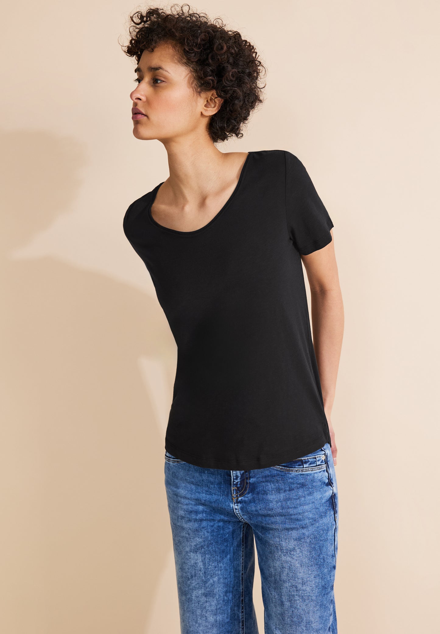 Basic T-Shirt