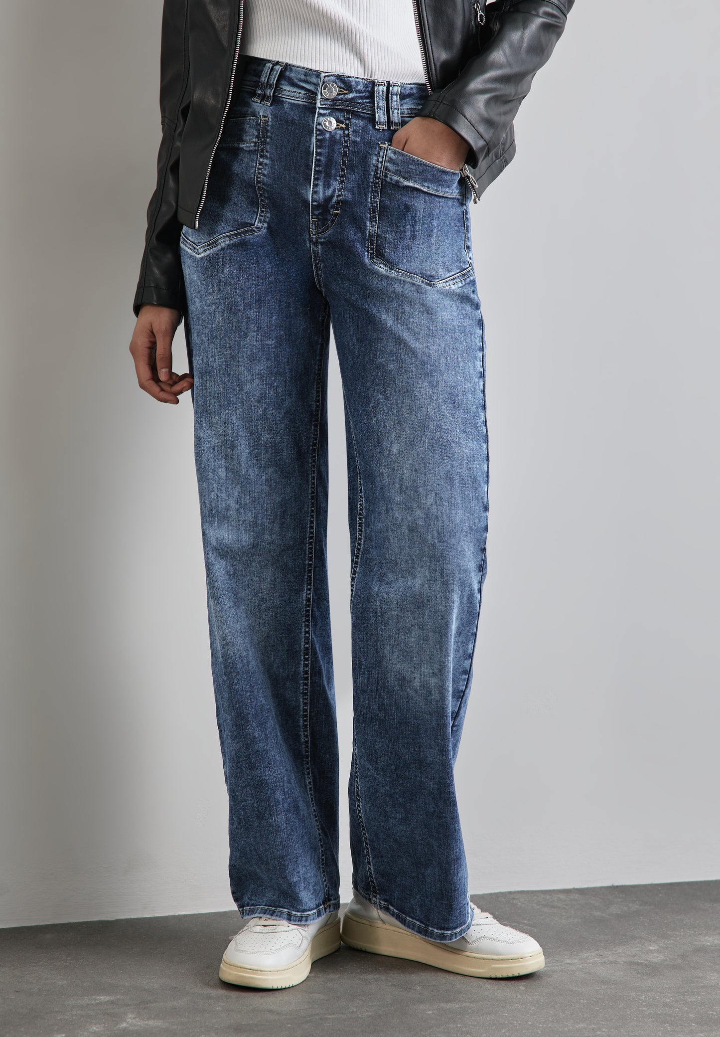 Wide Leg Jeans