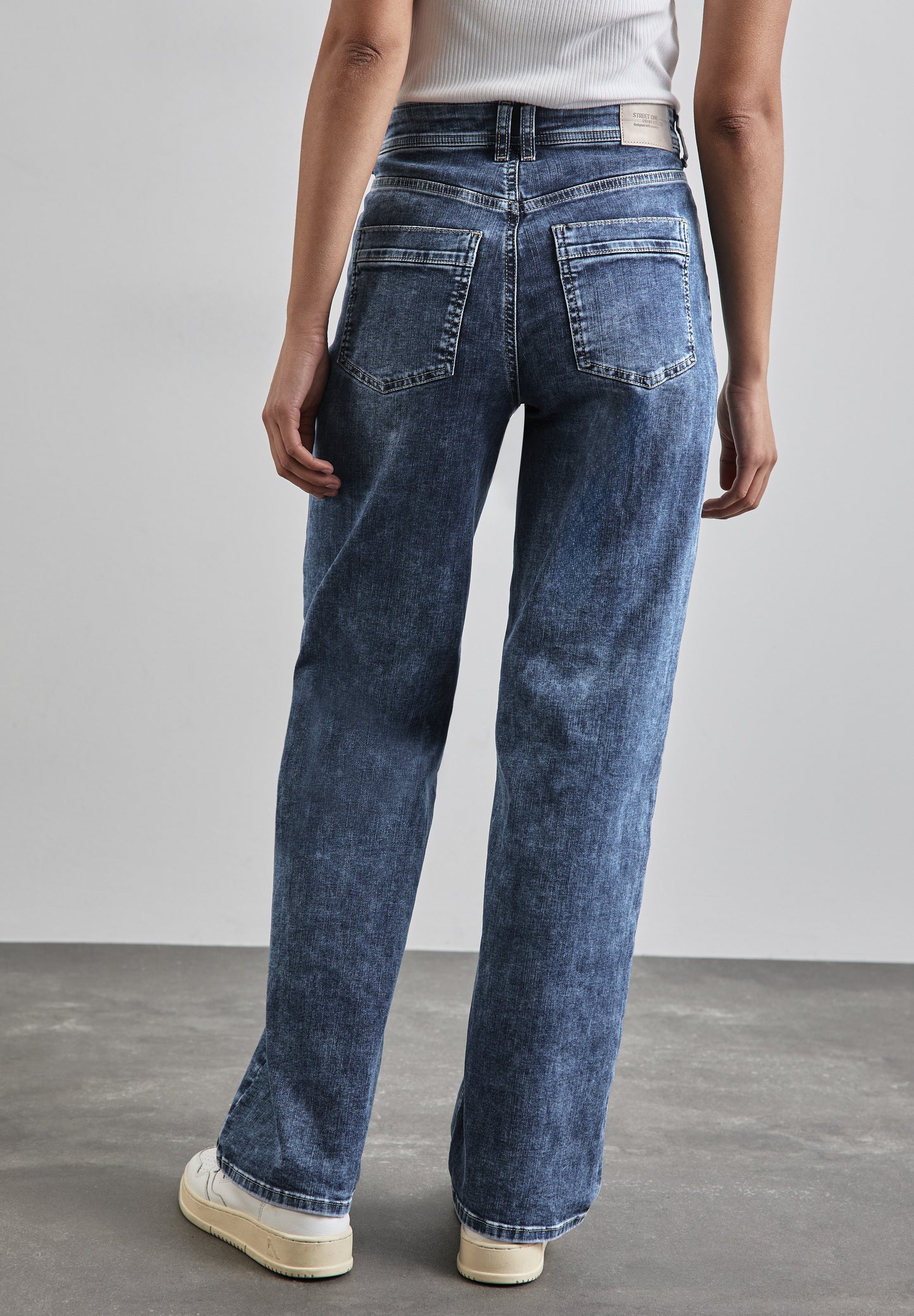Wide Leg Jeans