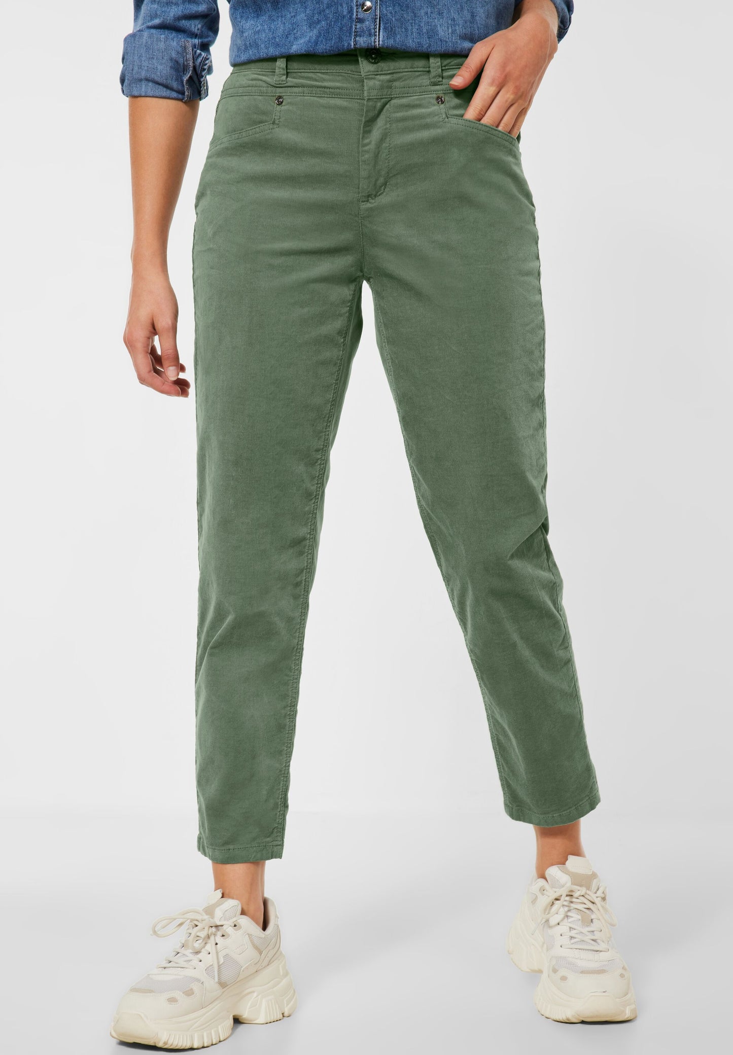 Casual Fit Cordhose