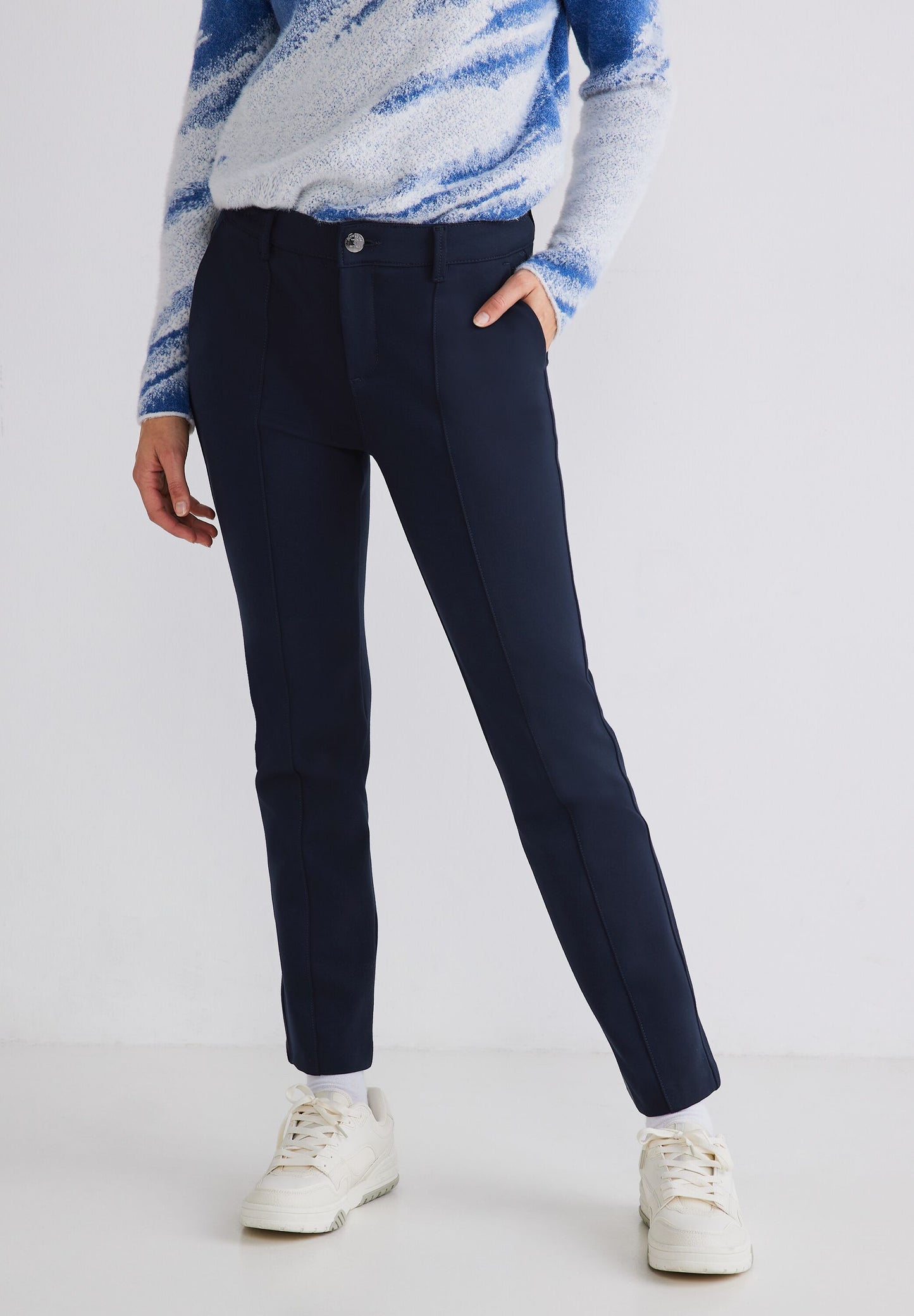 Casual Fit Chinohose