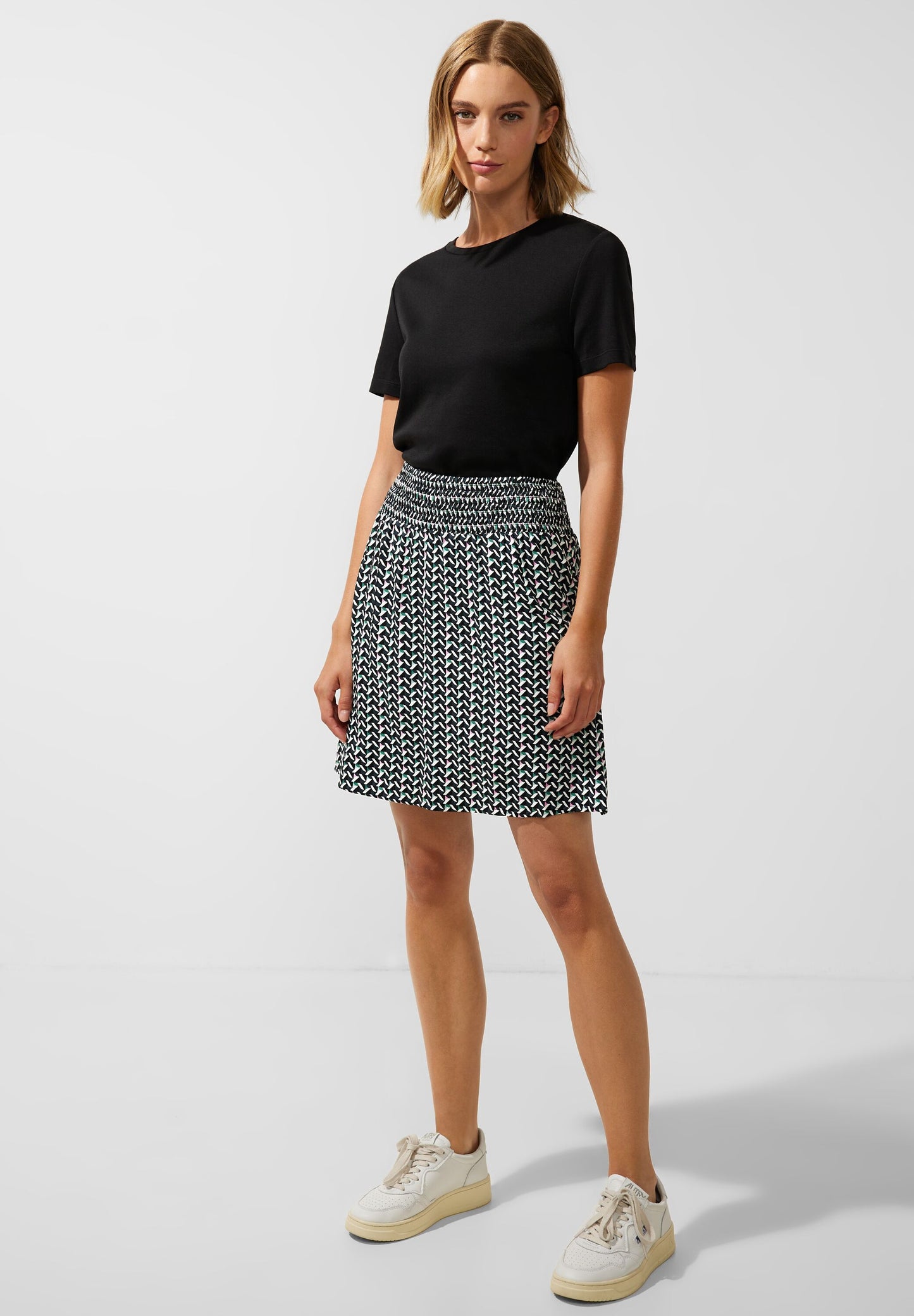 Rock mit Smock Bund