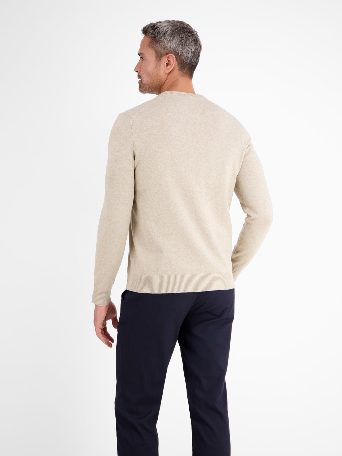 V-NECK BUENDCHEN