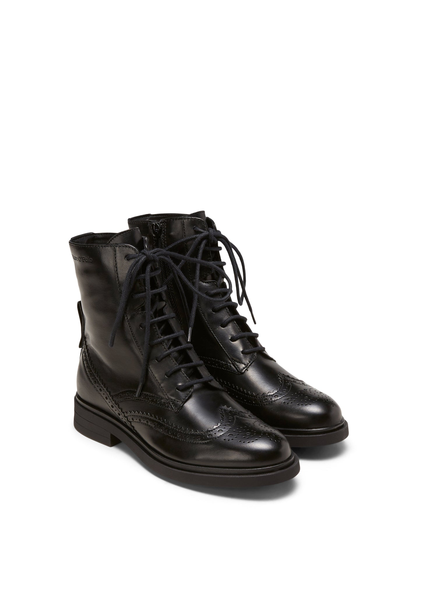 Schnürstiefel