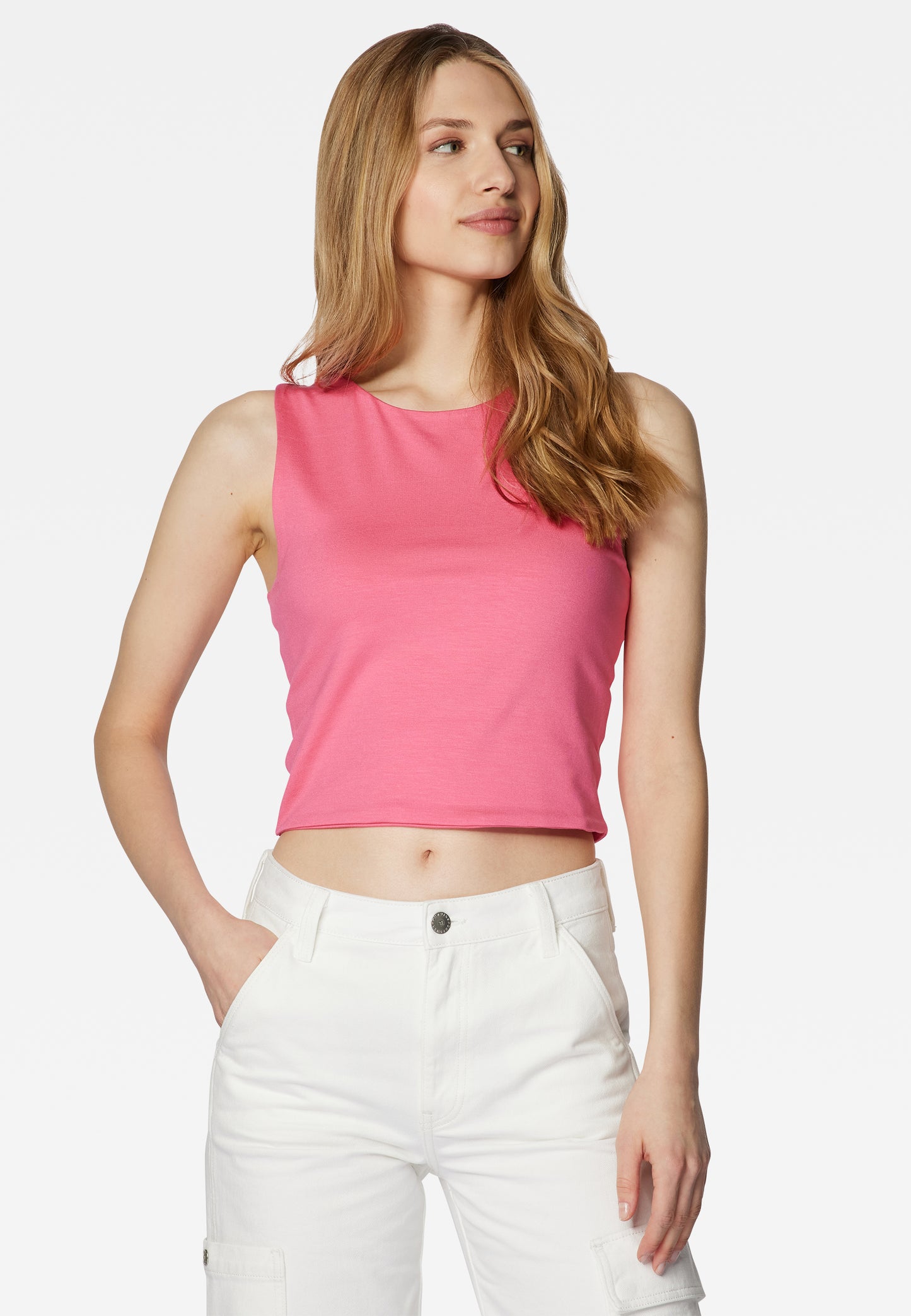 SLEEVELESS TOP