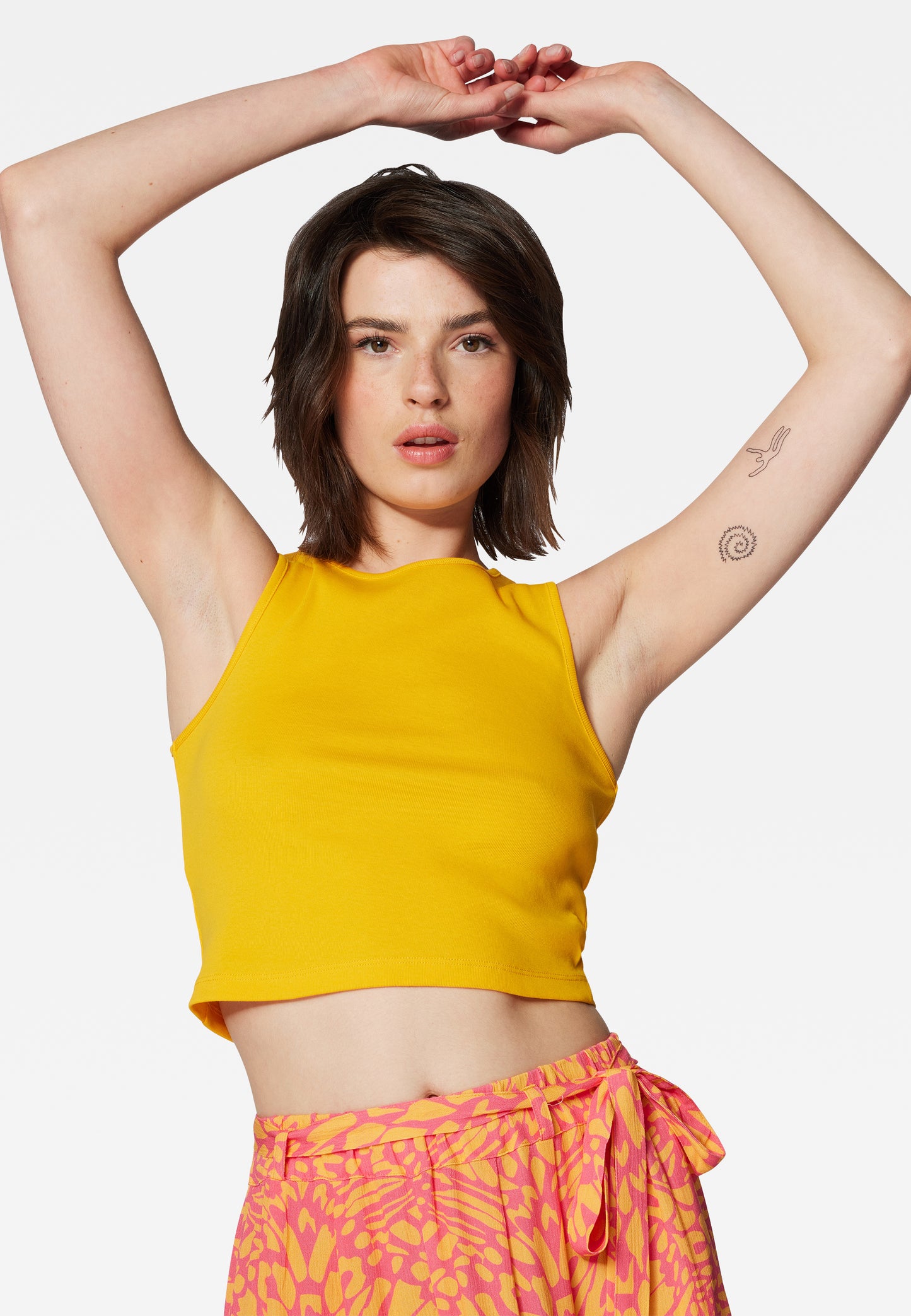 SLEEVELESS JERSEY