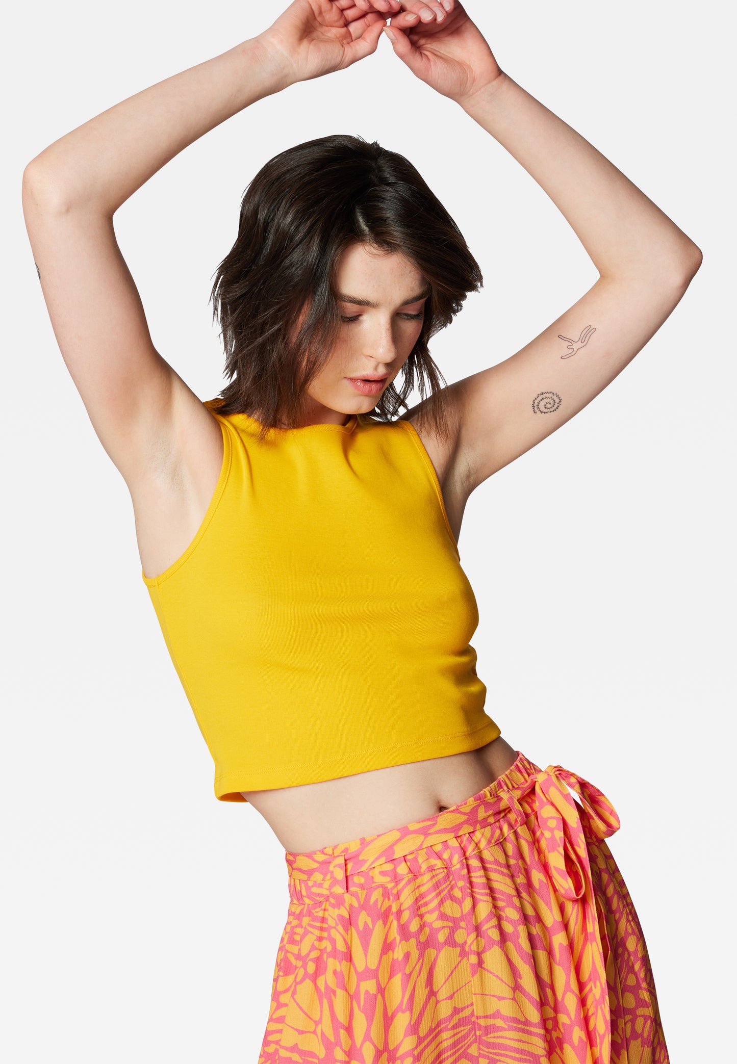 SLEEVELESS JERSEY