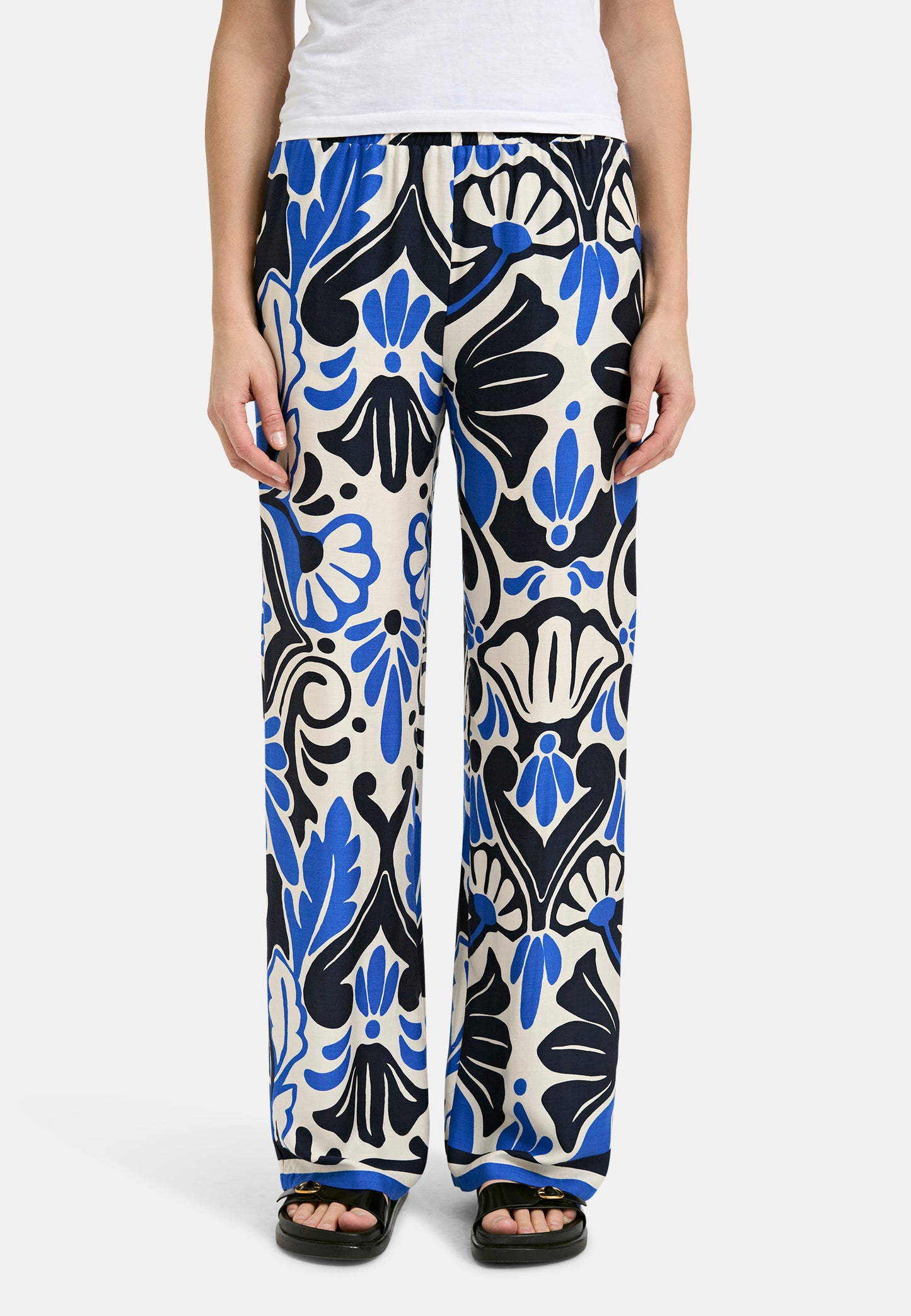 wideleg pants with elastic waist