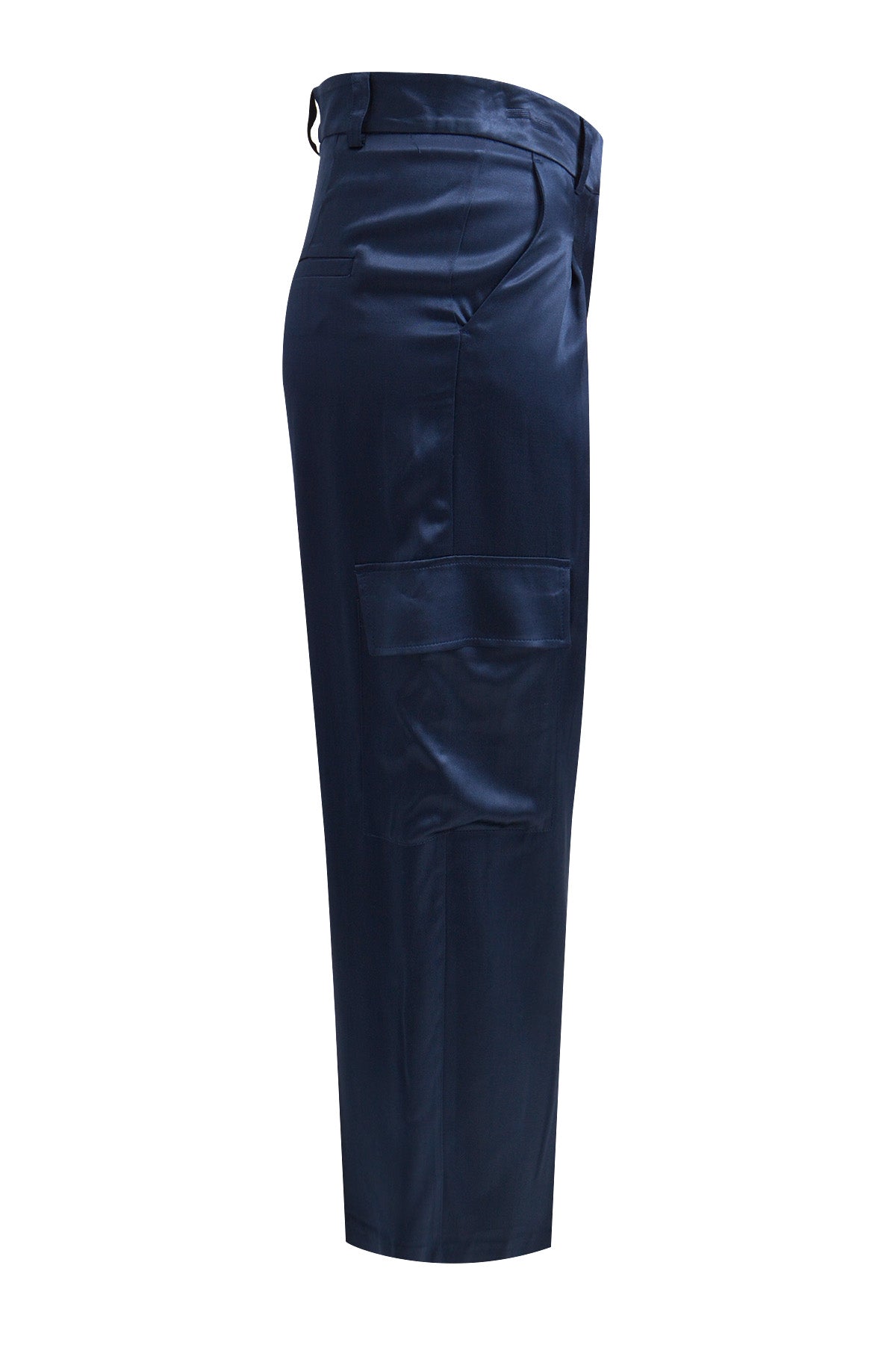 Cargo pants w hook and eye, pleats and french pockets