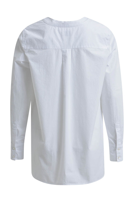 Blouse w roundneck + placket, rounded hem + 1/1 sleeves