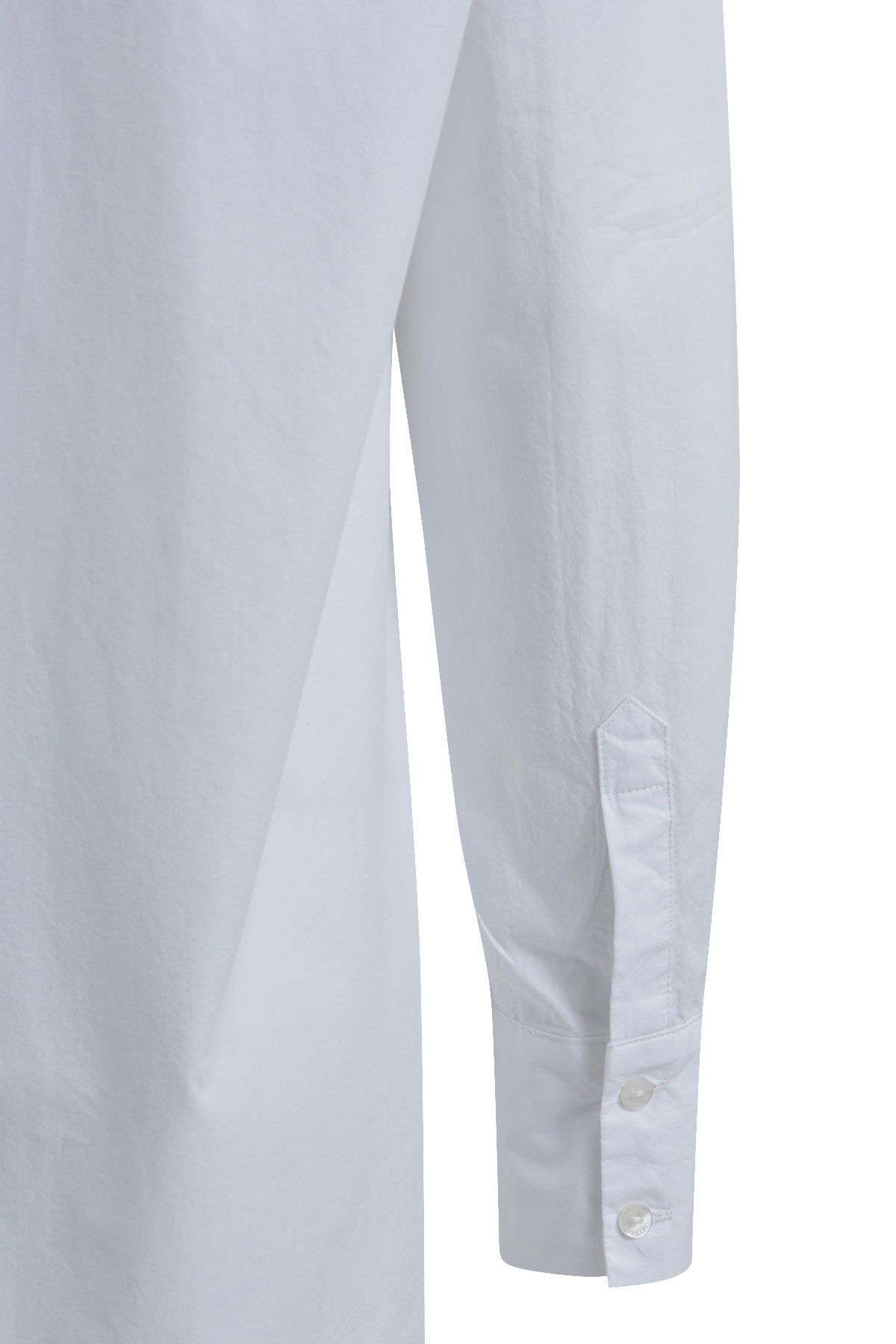 Blouse w roundneck + placket, rounded hem + 1/1 sleeves