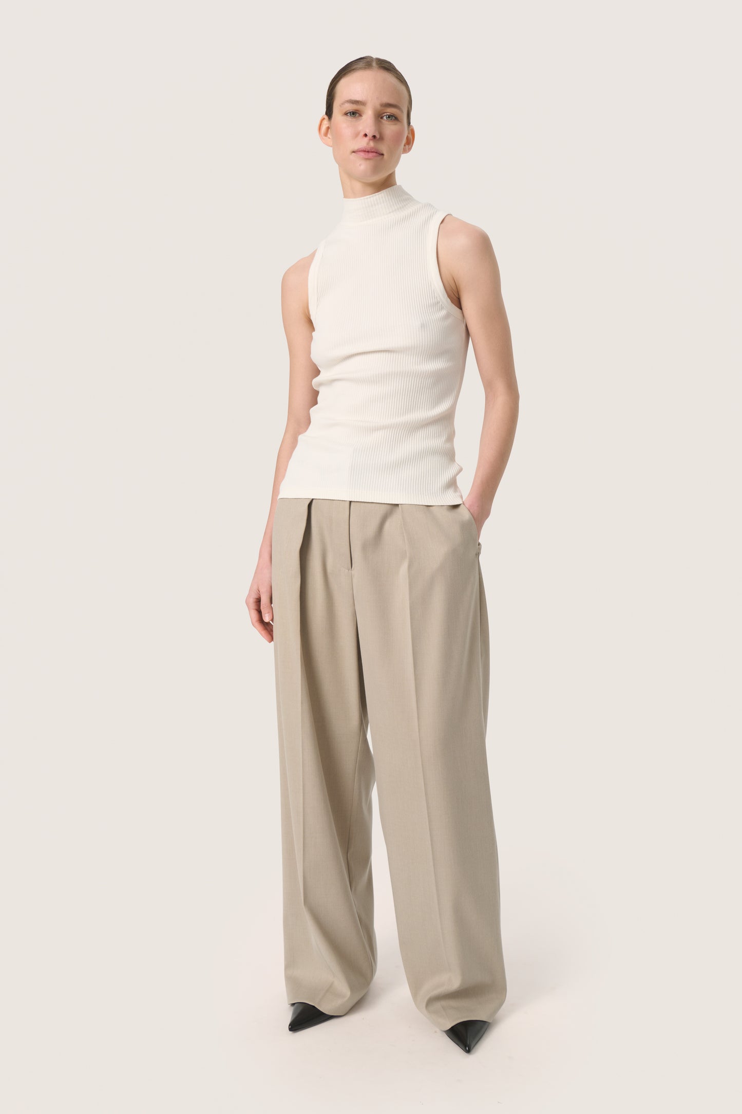 SLSimone High Neck