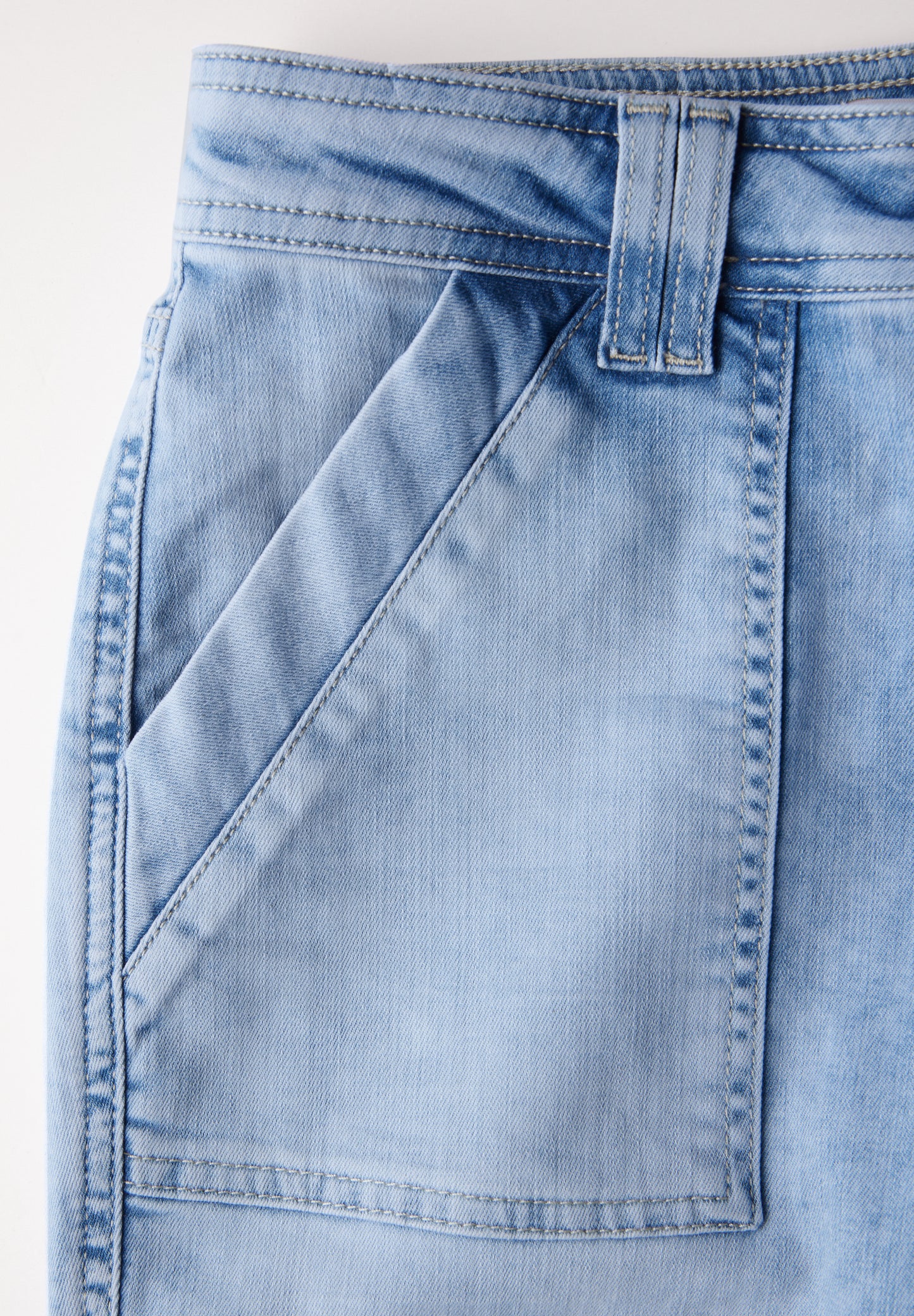 Jeans im Cargo-Look