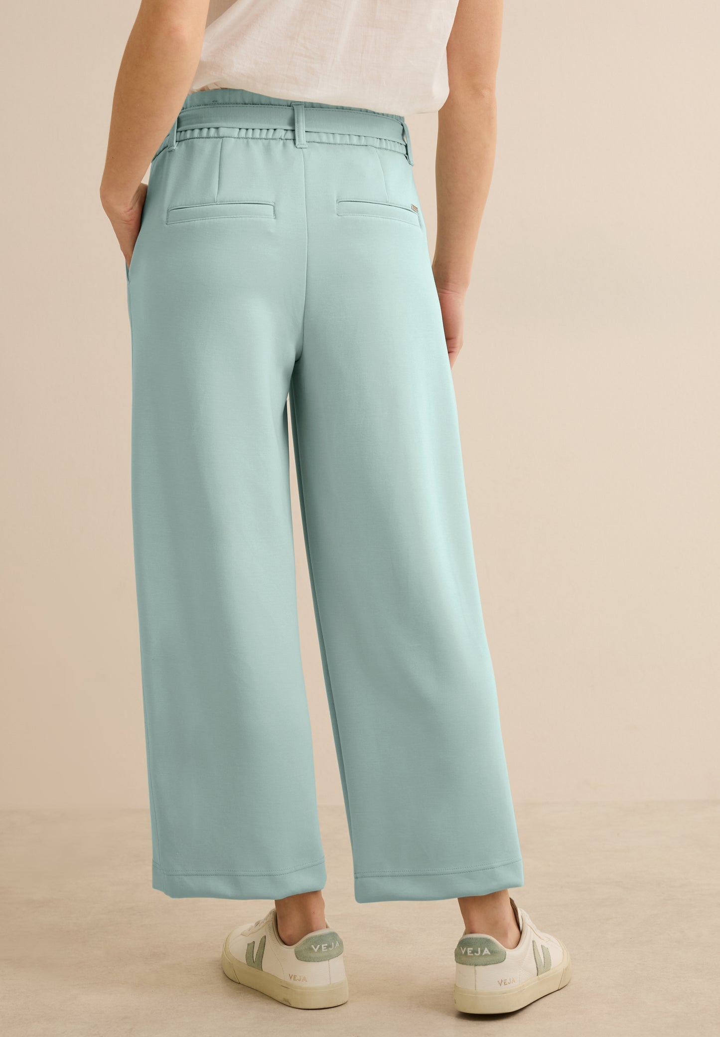 Wide Leg Hose