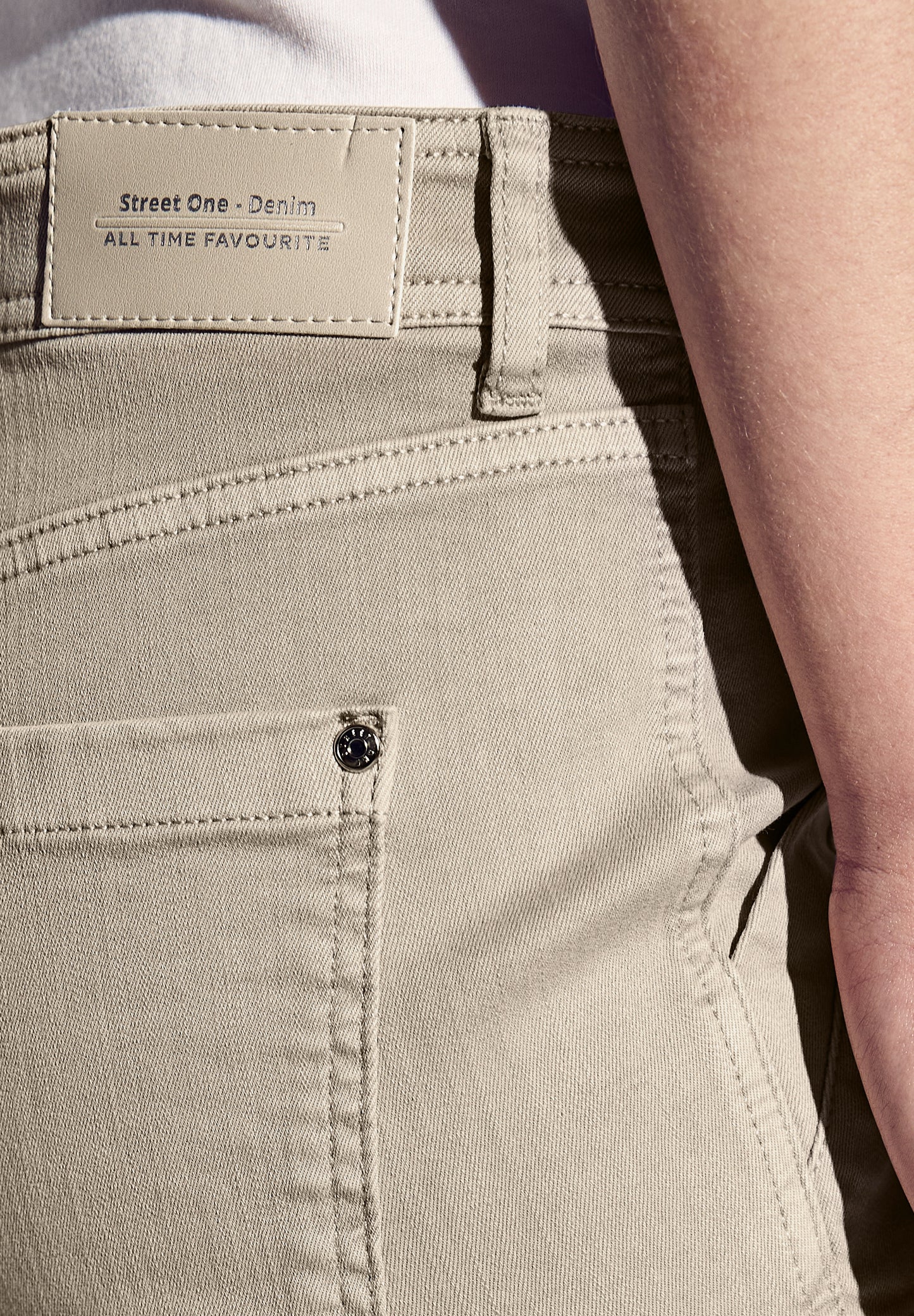 Jeans im Cargo-Look