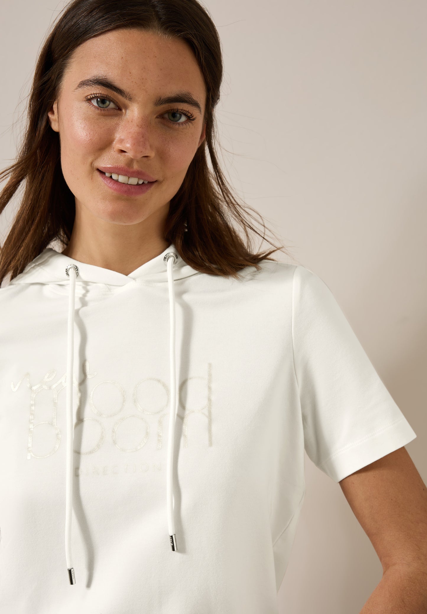T-Shirt mit Kapuze