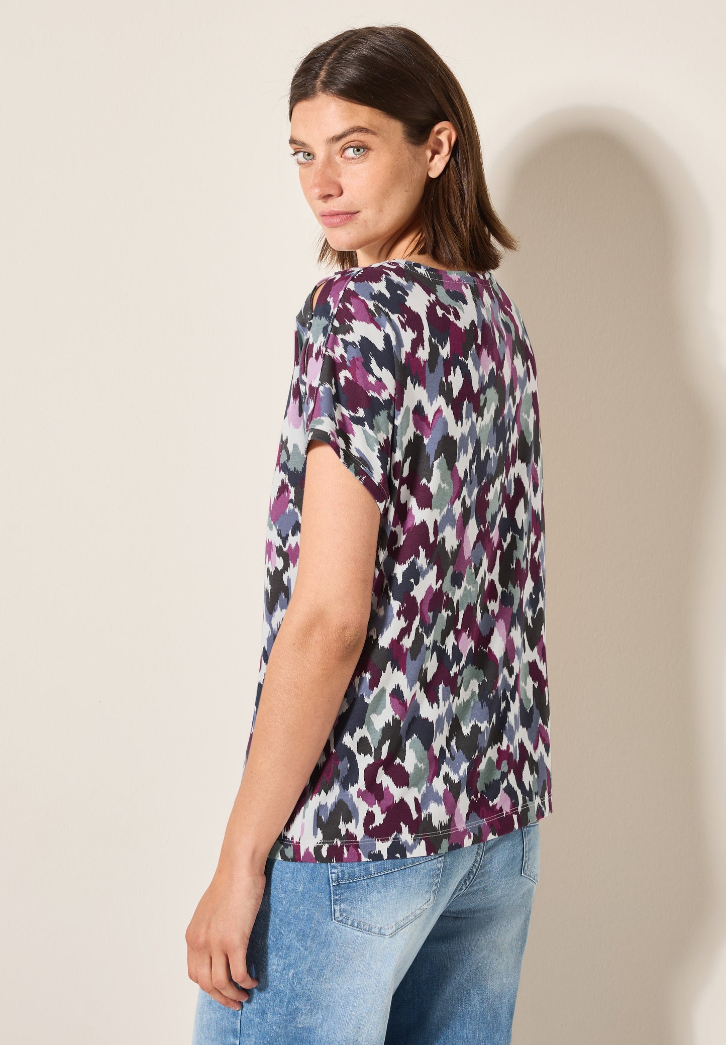 T-Shirt mit Knopfdetail