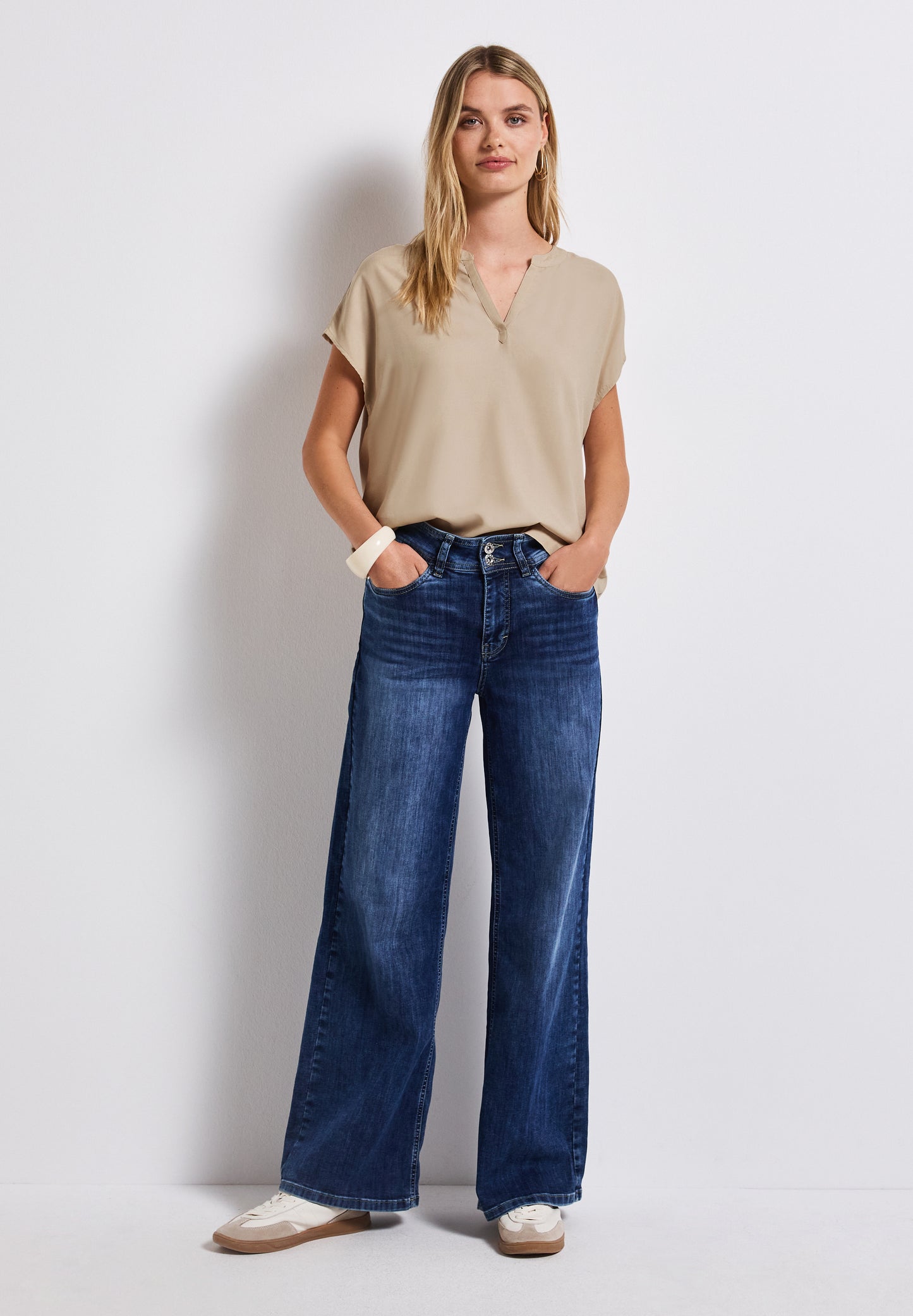 Split Neck Bluse in Unifarbe