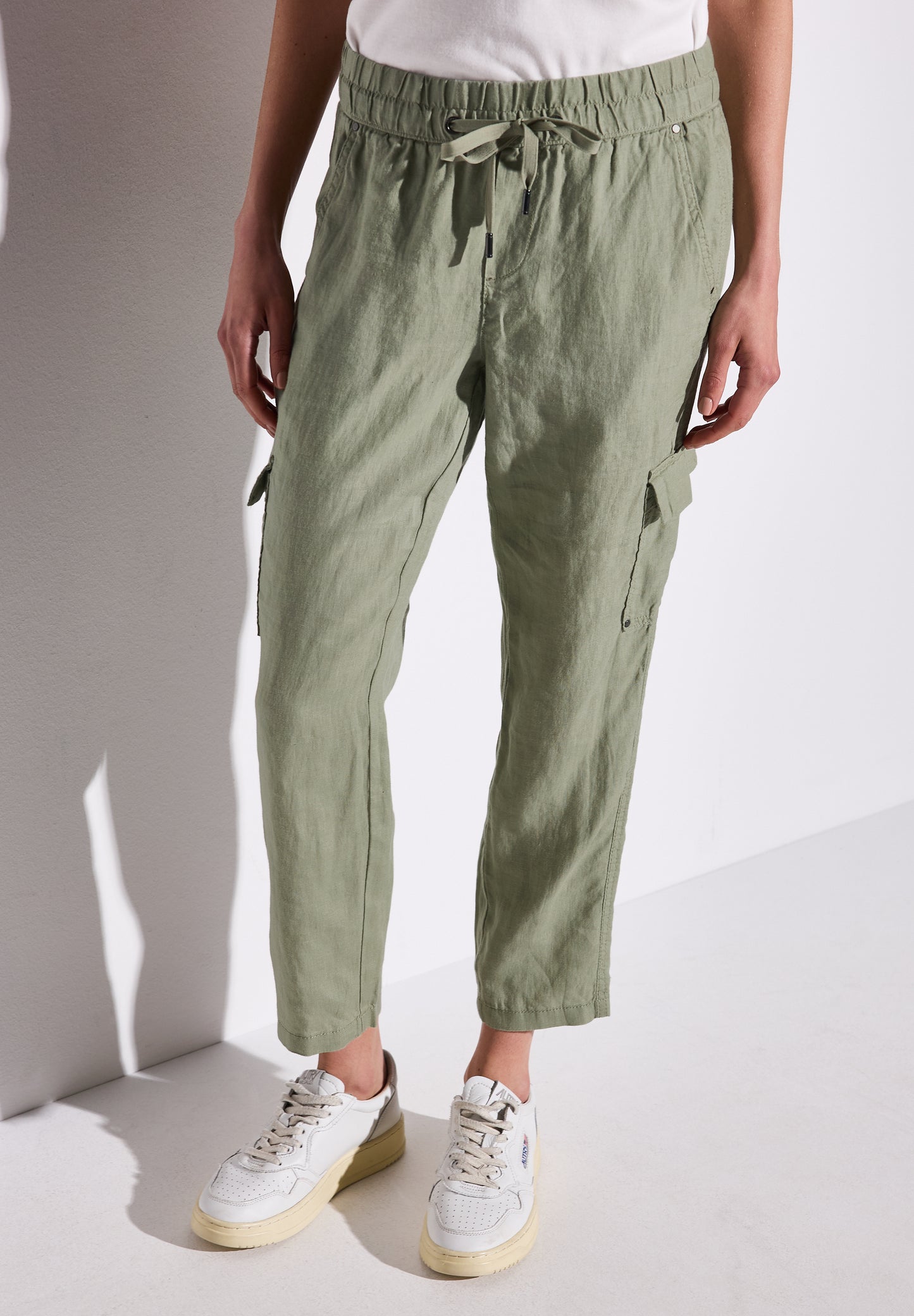 Leinenhose im Cargo-Look