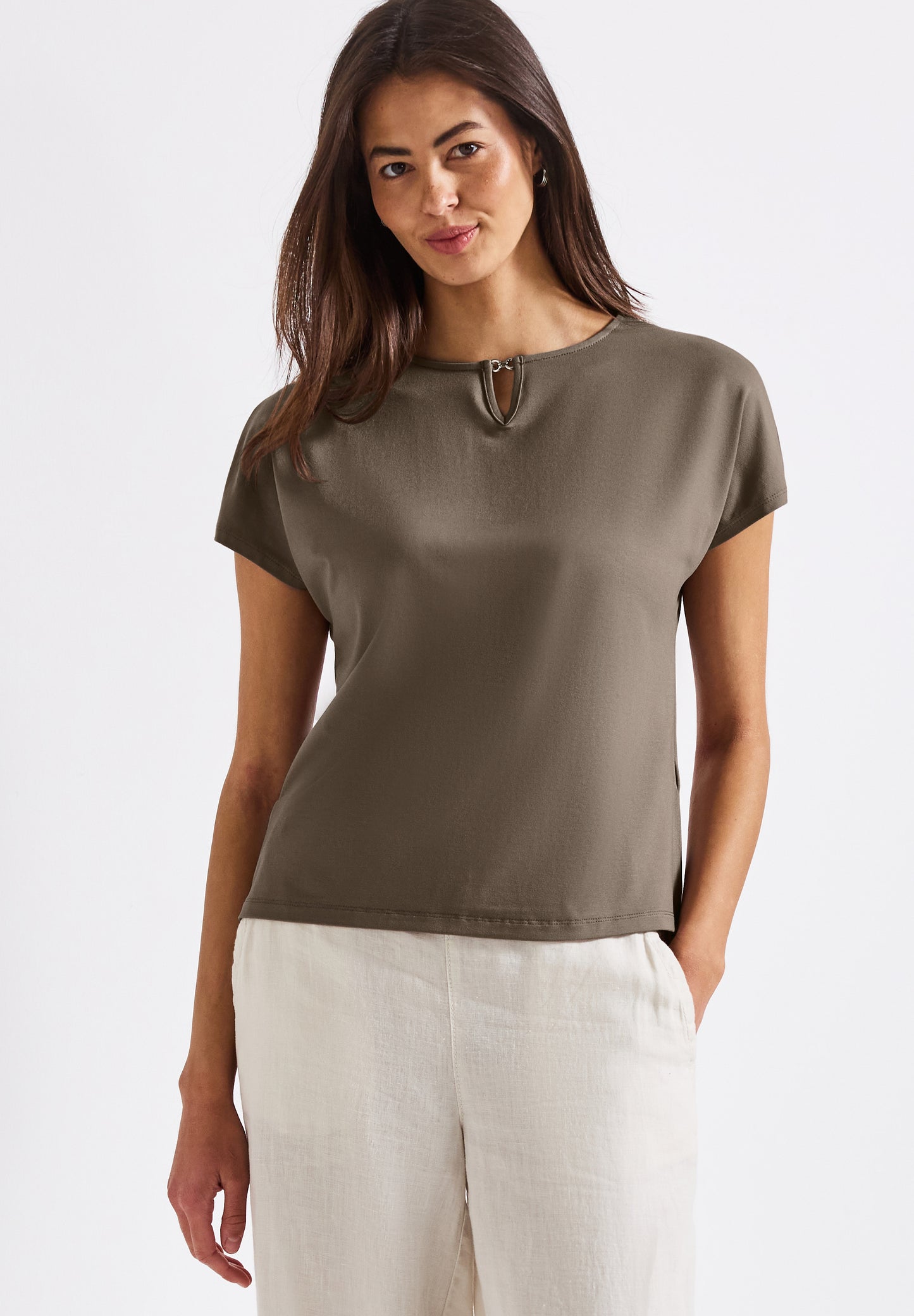 Shirt mit Cut-Out