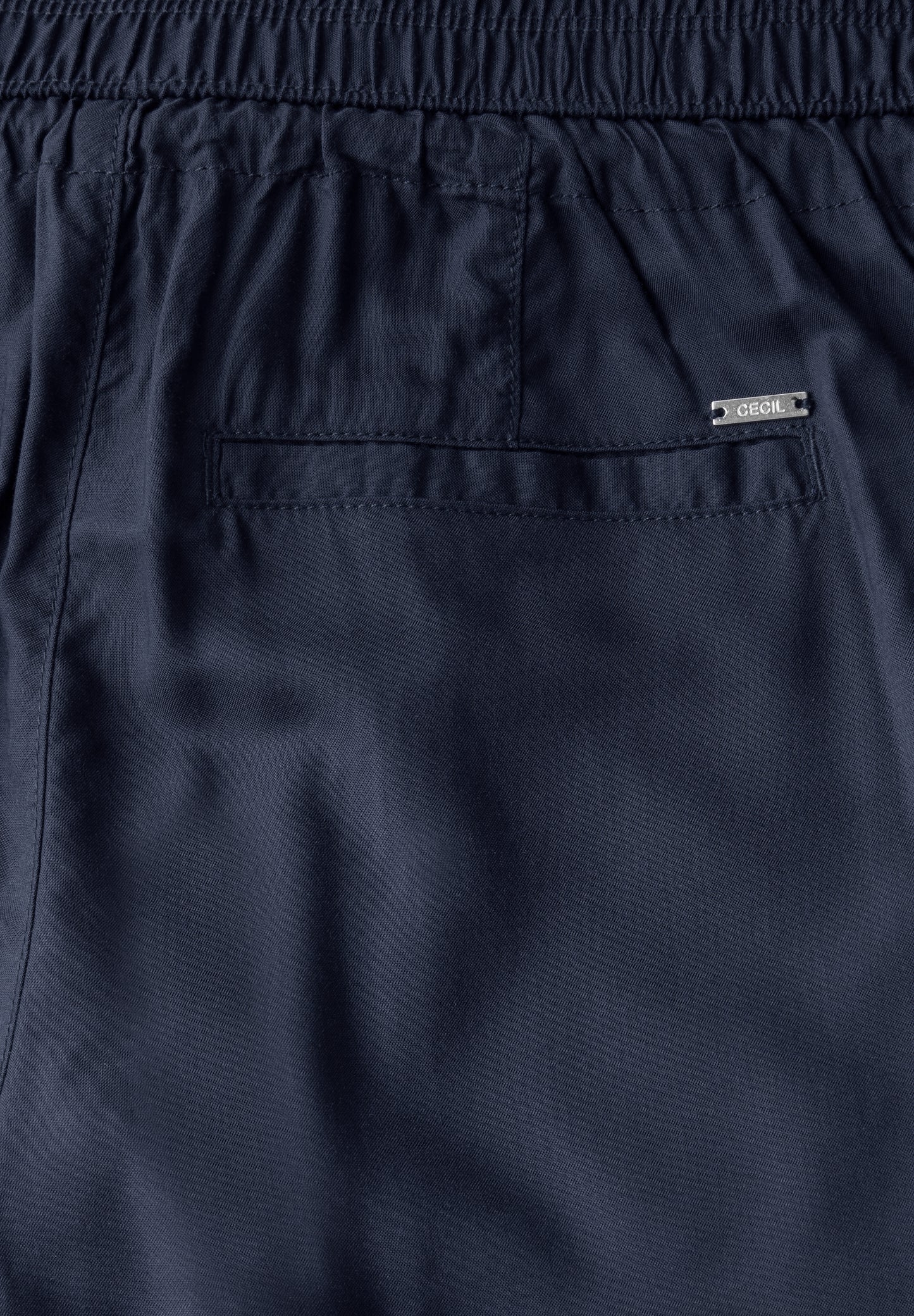 Loose Fit Hose