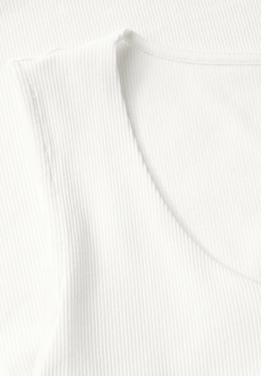 Top mit Herzausschnitt