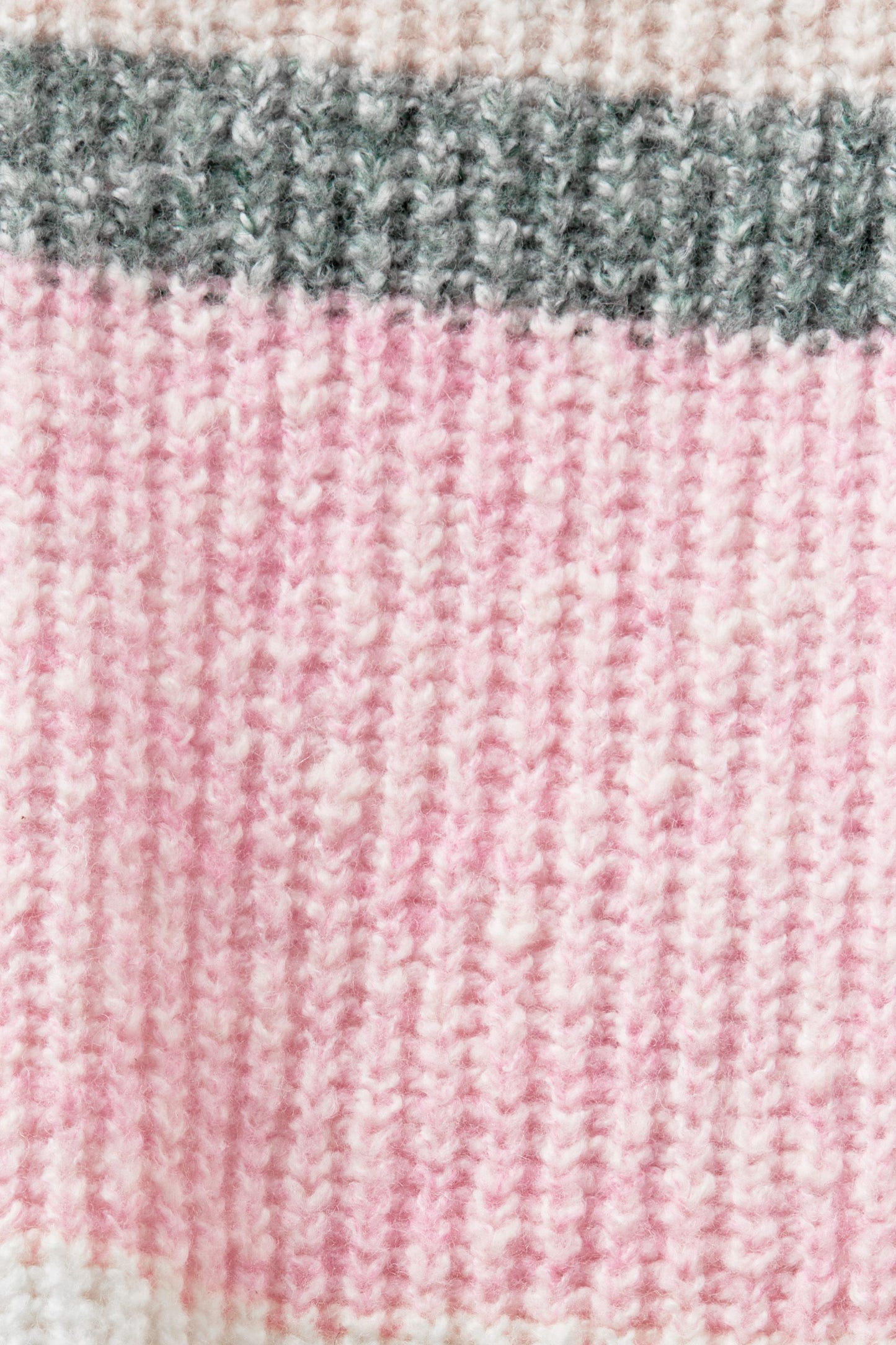 Rippstrickcardigan mit V-Ausschnitt