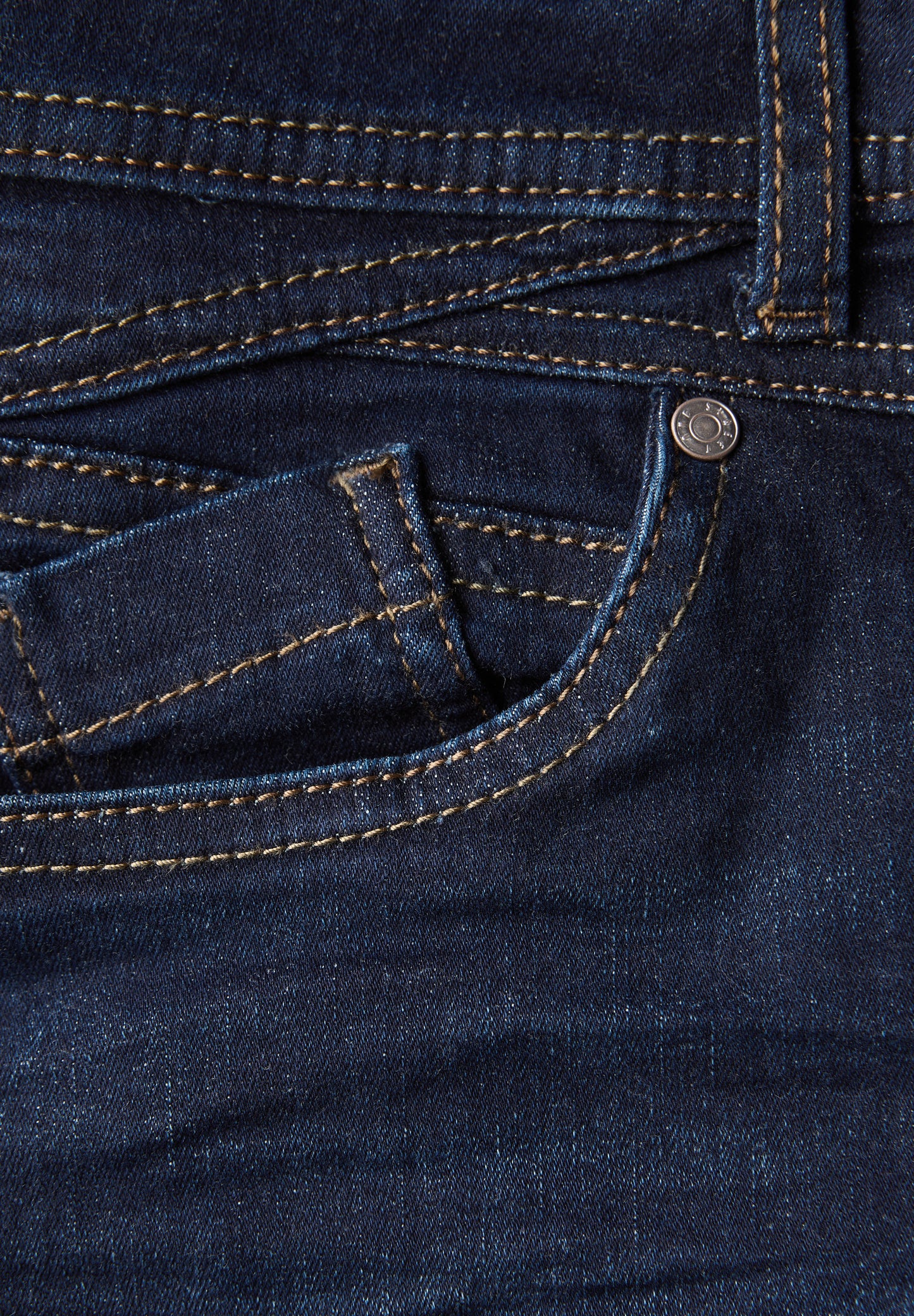 Casual Fit Jeans