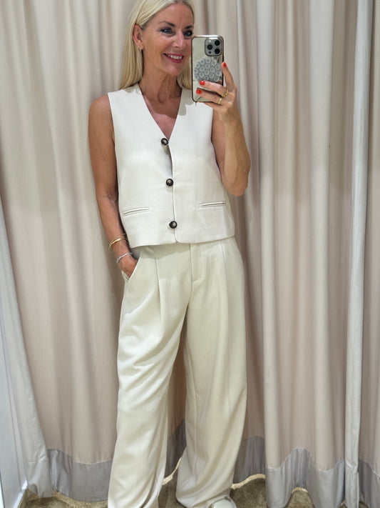 Hose | Rosina Michelle