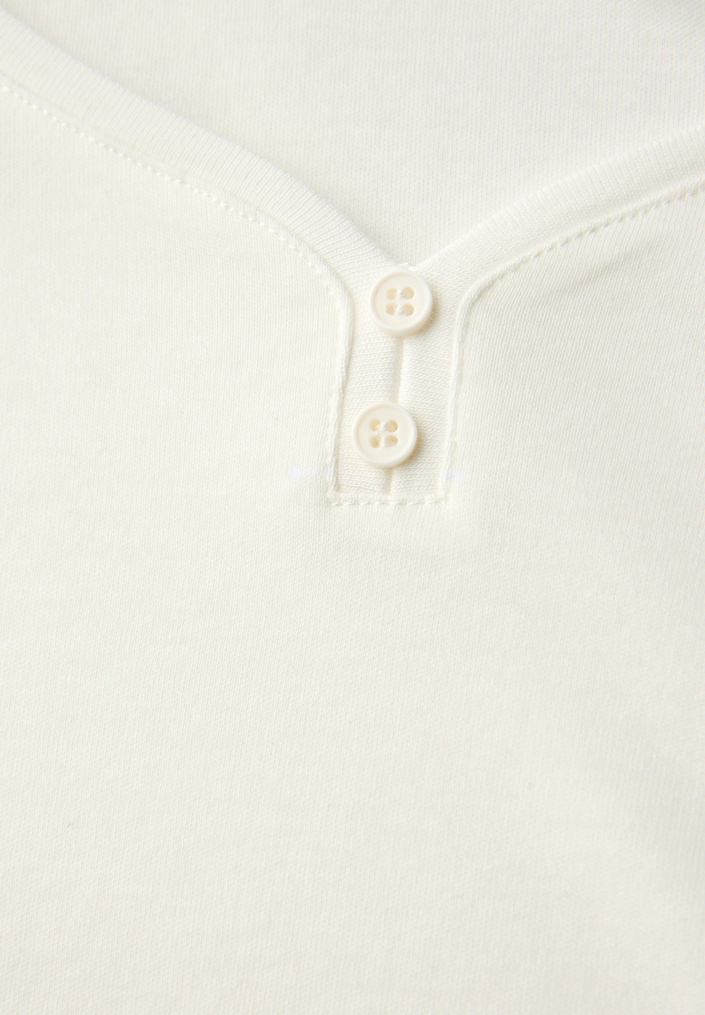 Basic Shirt mit Knopfdetail