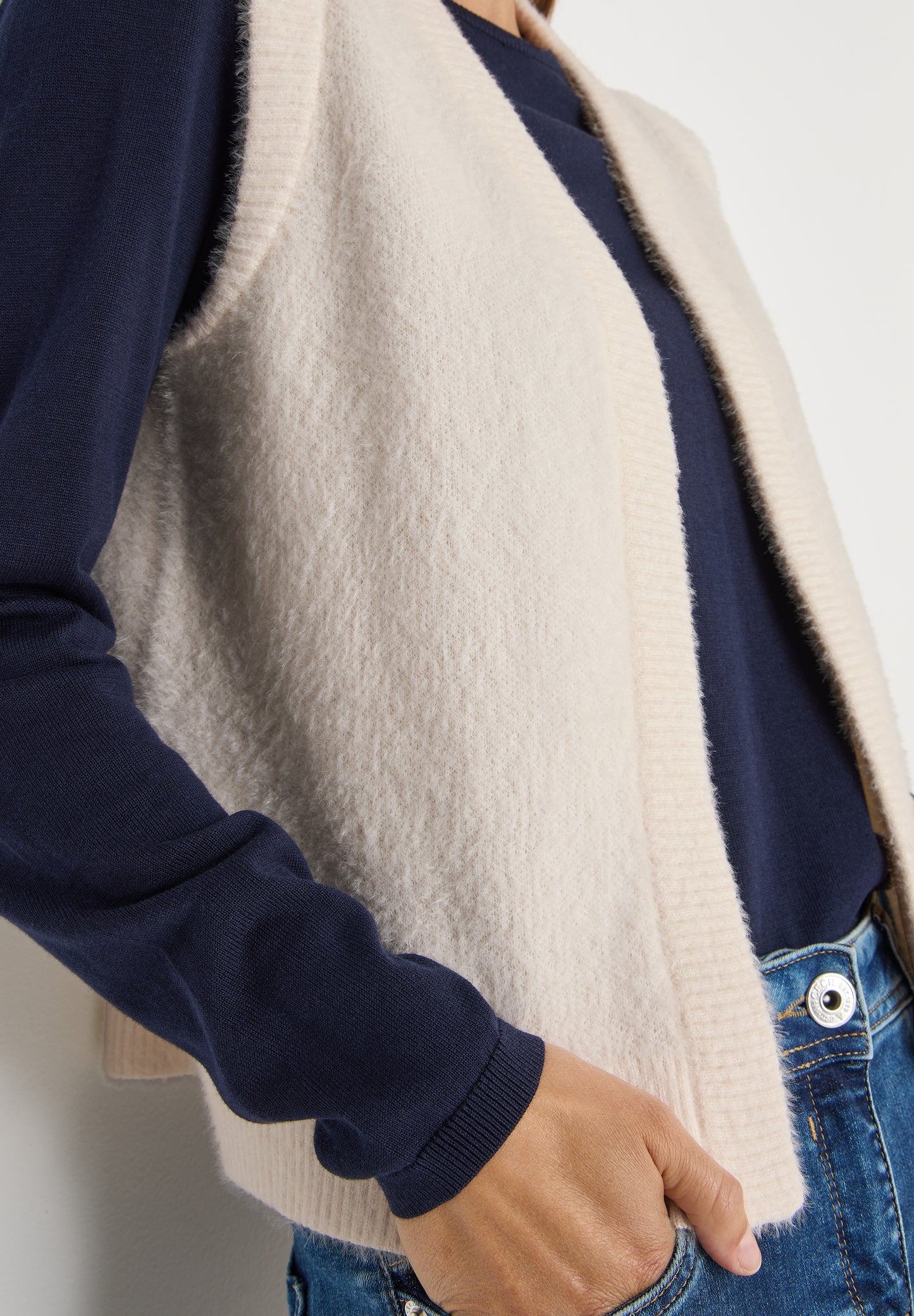 Offene Federgarn Weste