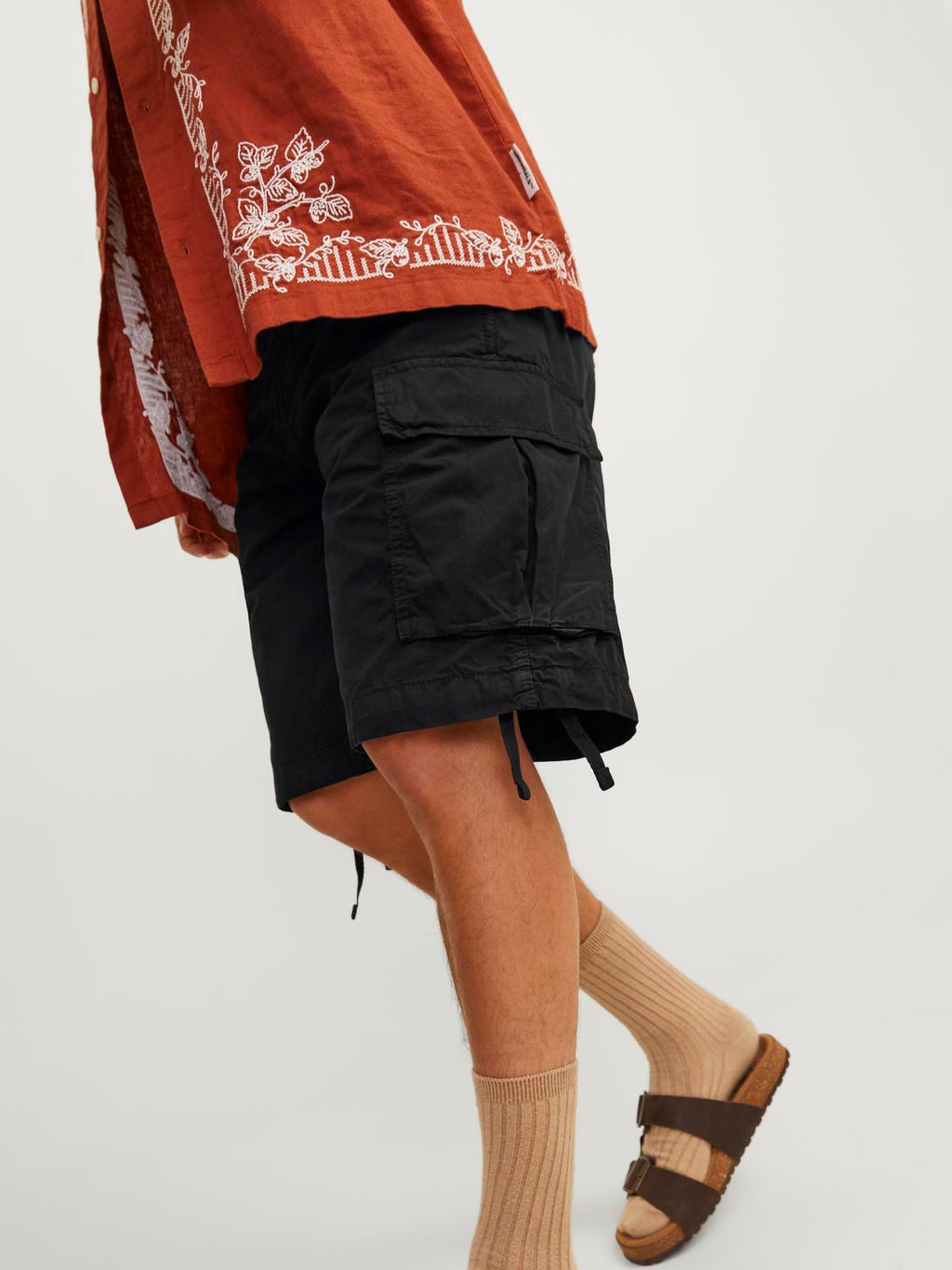 JPSTCOLE JJTUCKER CARGO SHORT SN