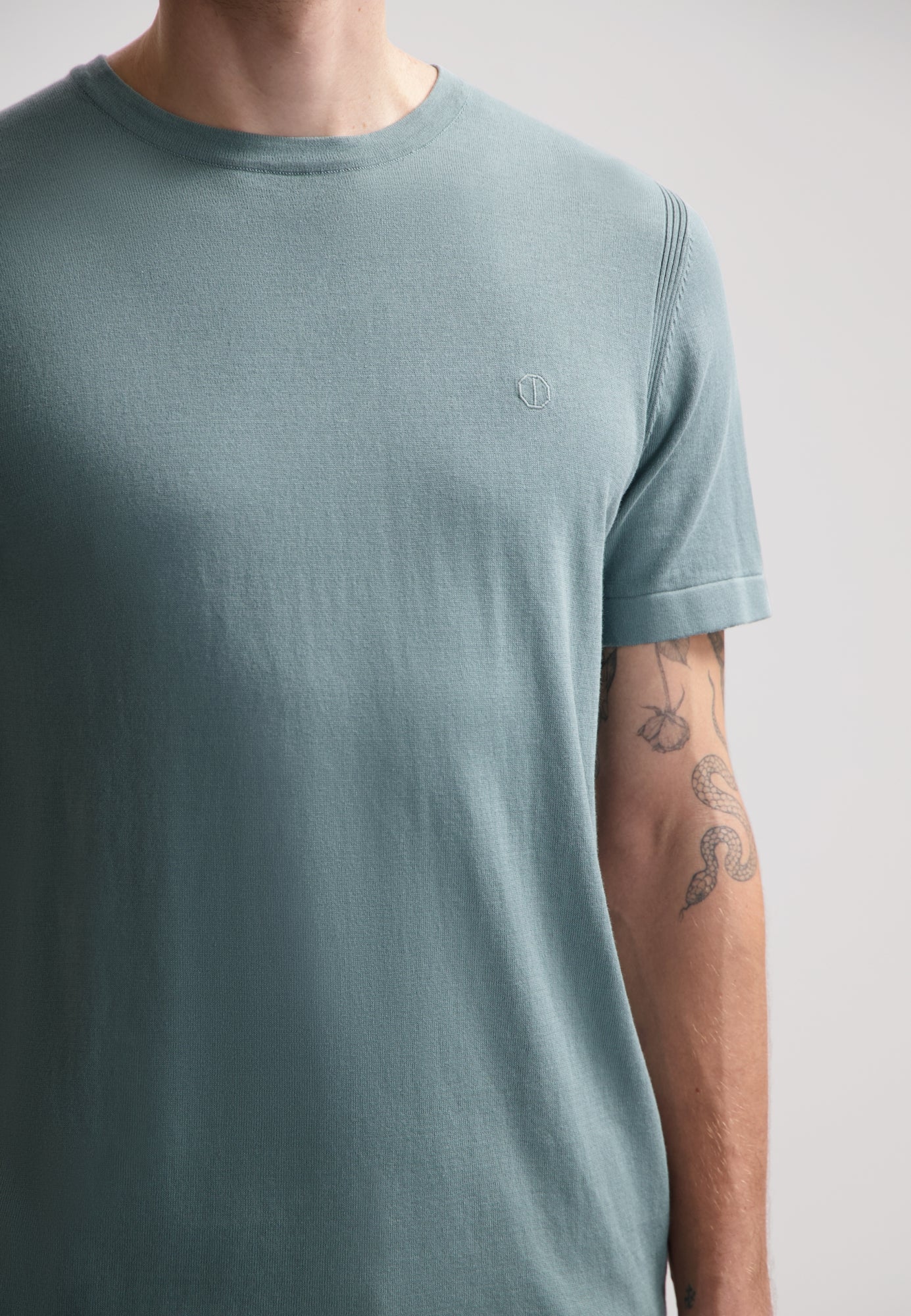 DS_Zeke Tee