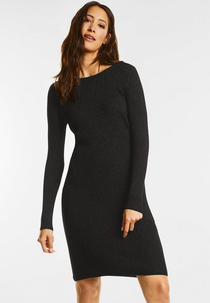 Glitzerndes Rippstrick Kleid