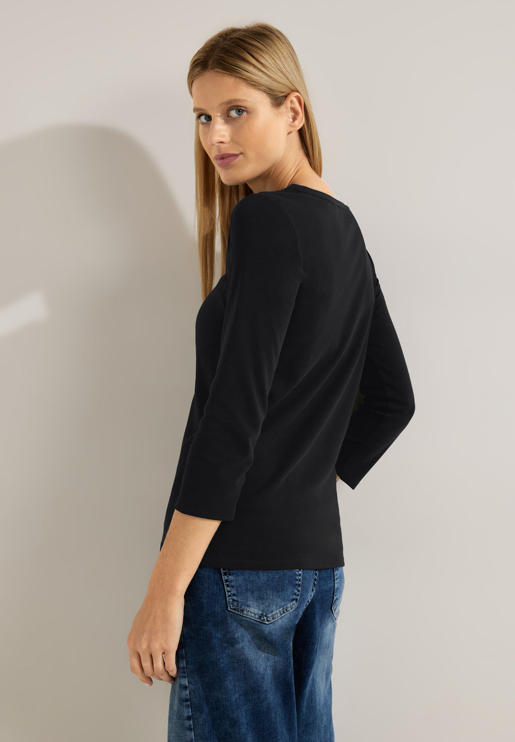 Basic Shirt in Unifarbe