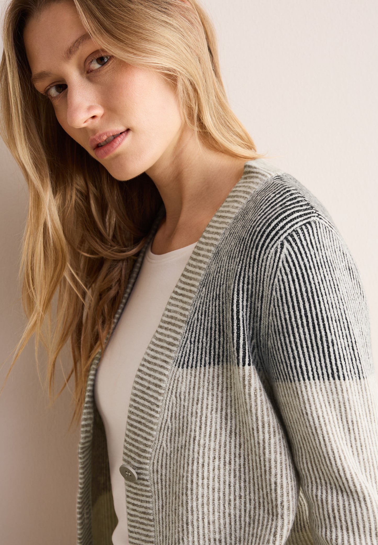 Cardigan mit Blockstreifen