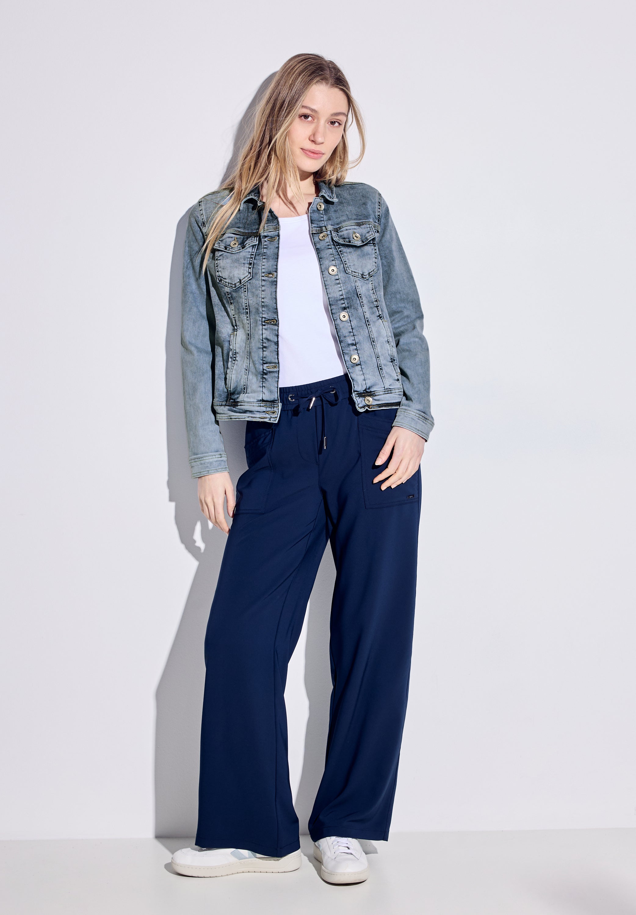 Hellblaue Jeansjacke