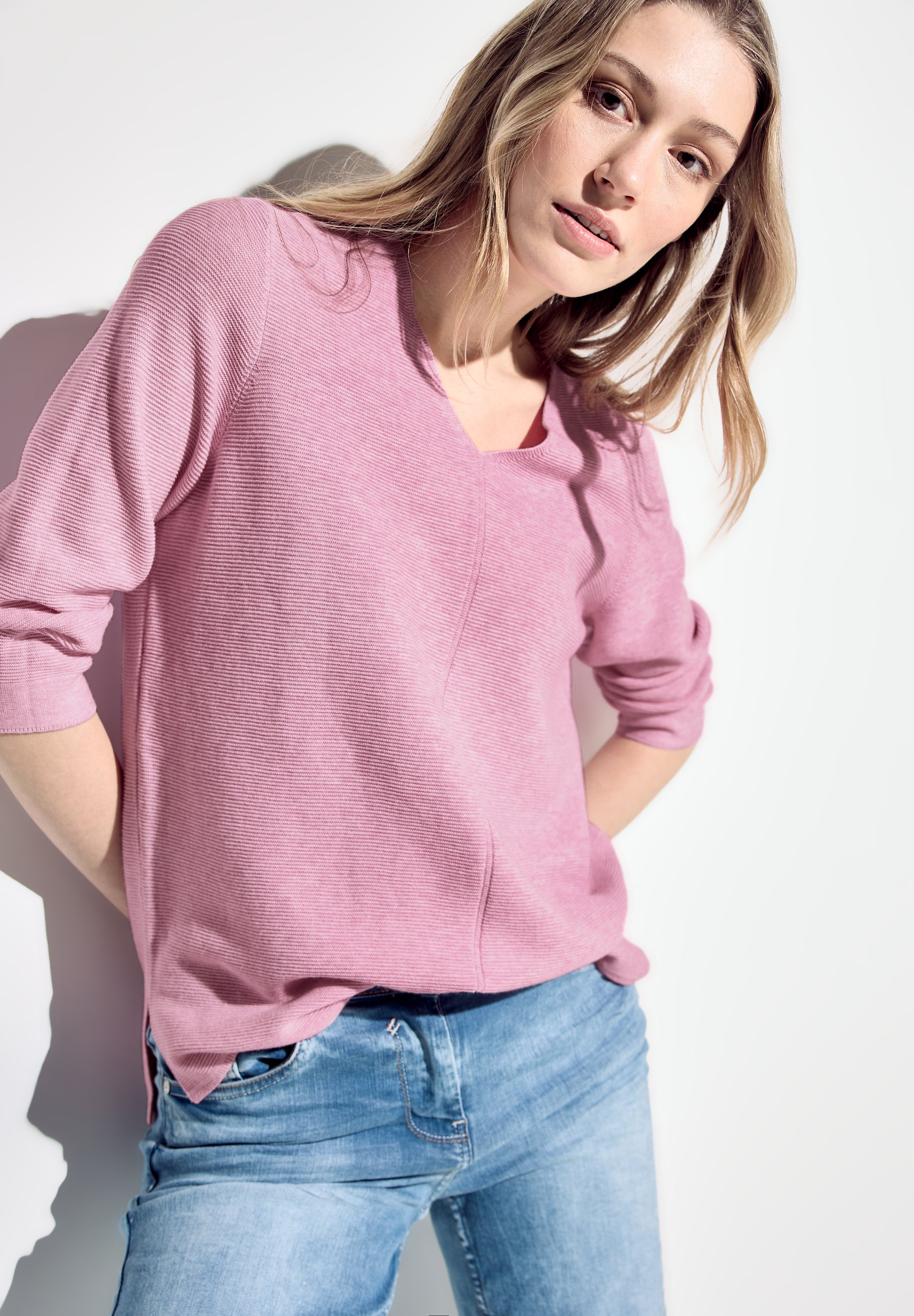 Pullover mit V-Ausschnitt