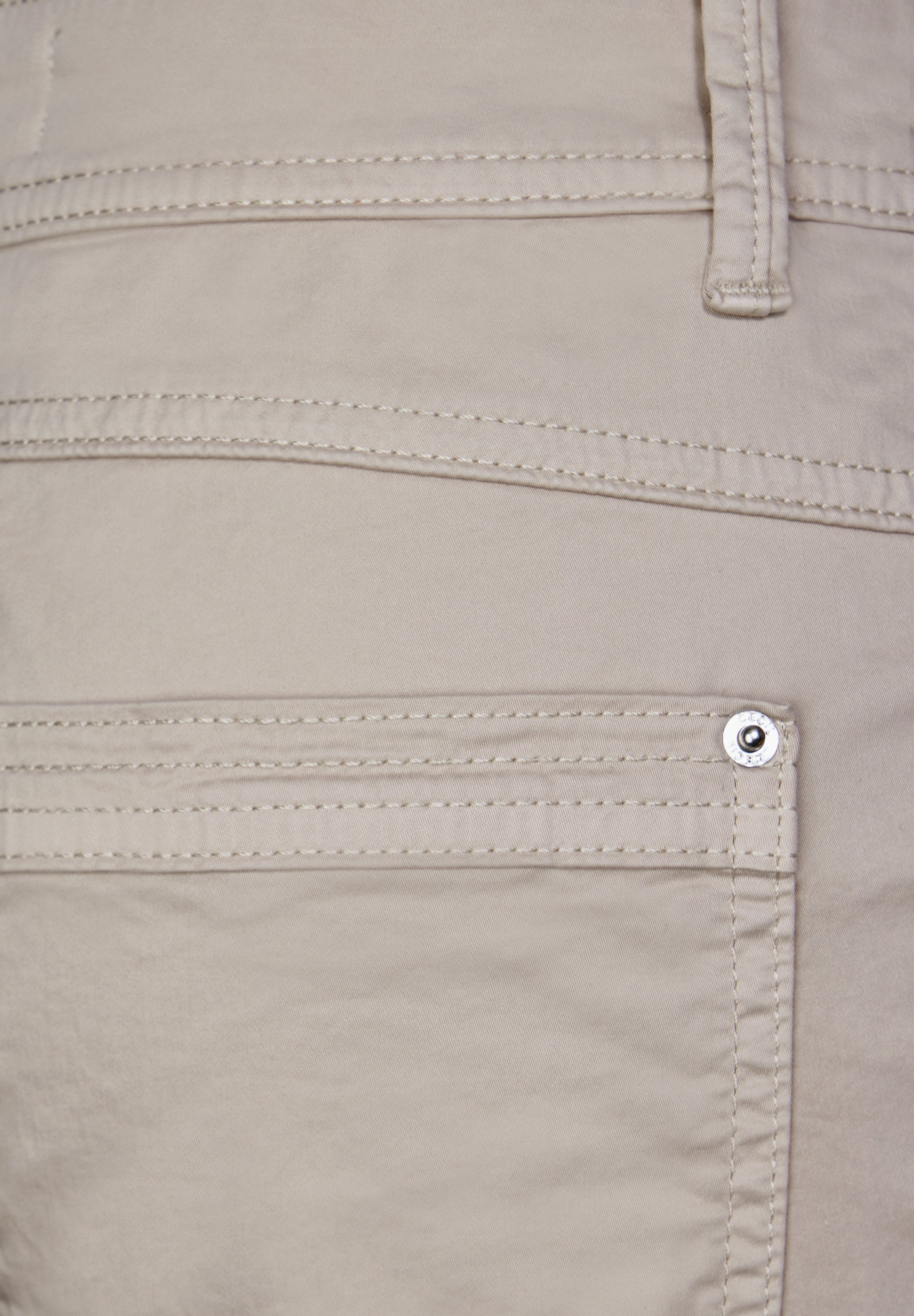 Casual Fit Hose