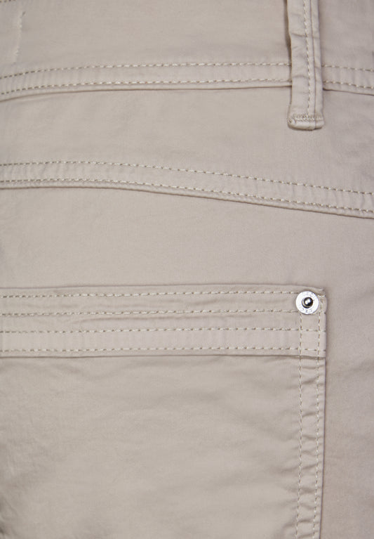 Casual Fit Hose