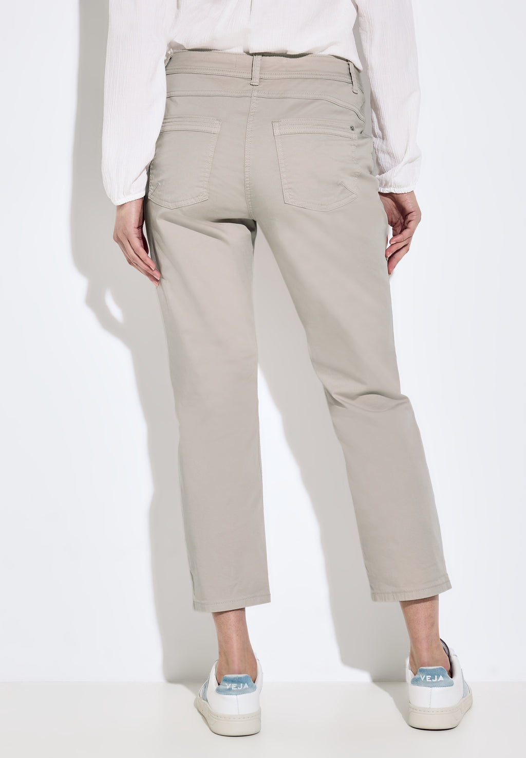 Casual Fit Hose