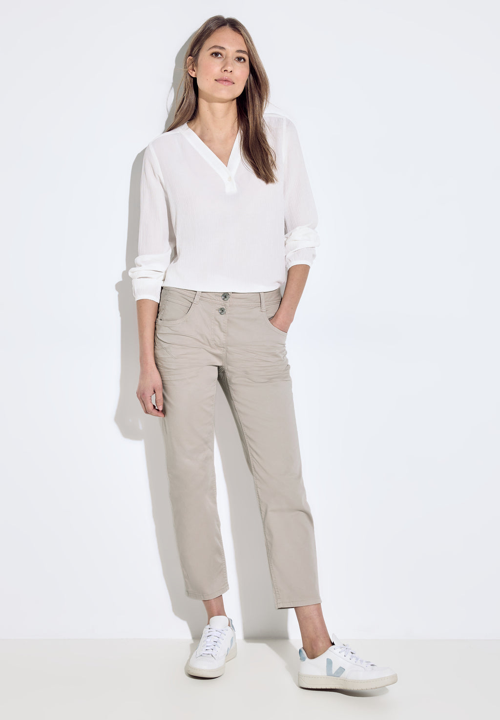Casual Fit Hose
