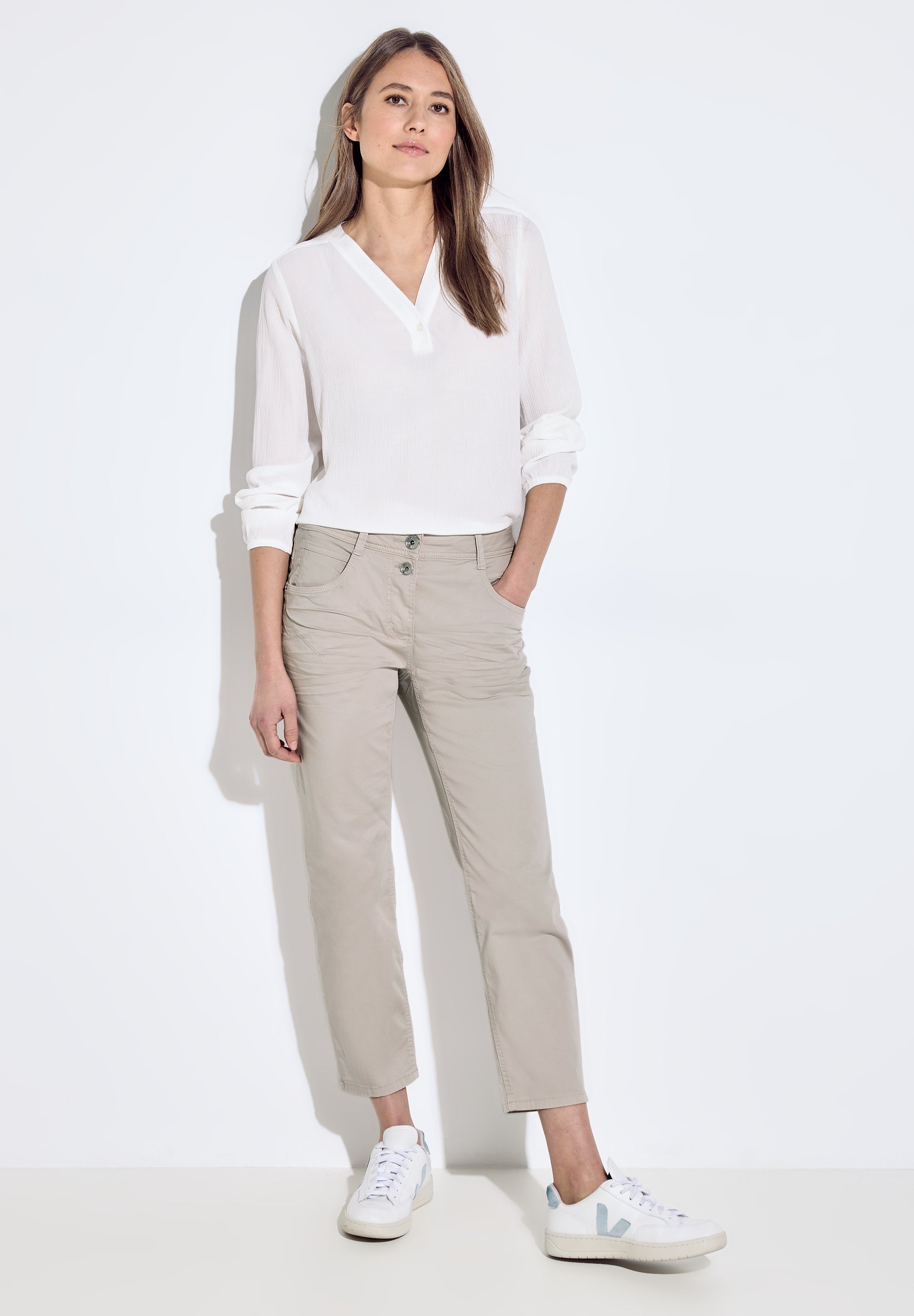 Casual Fit Hose