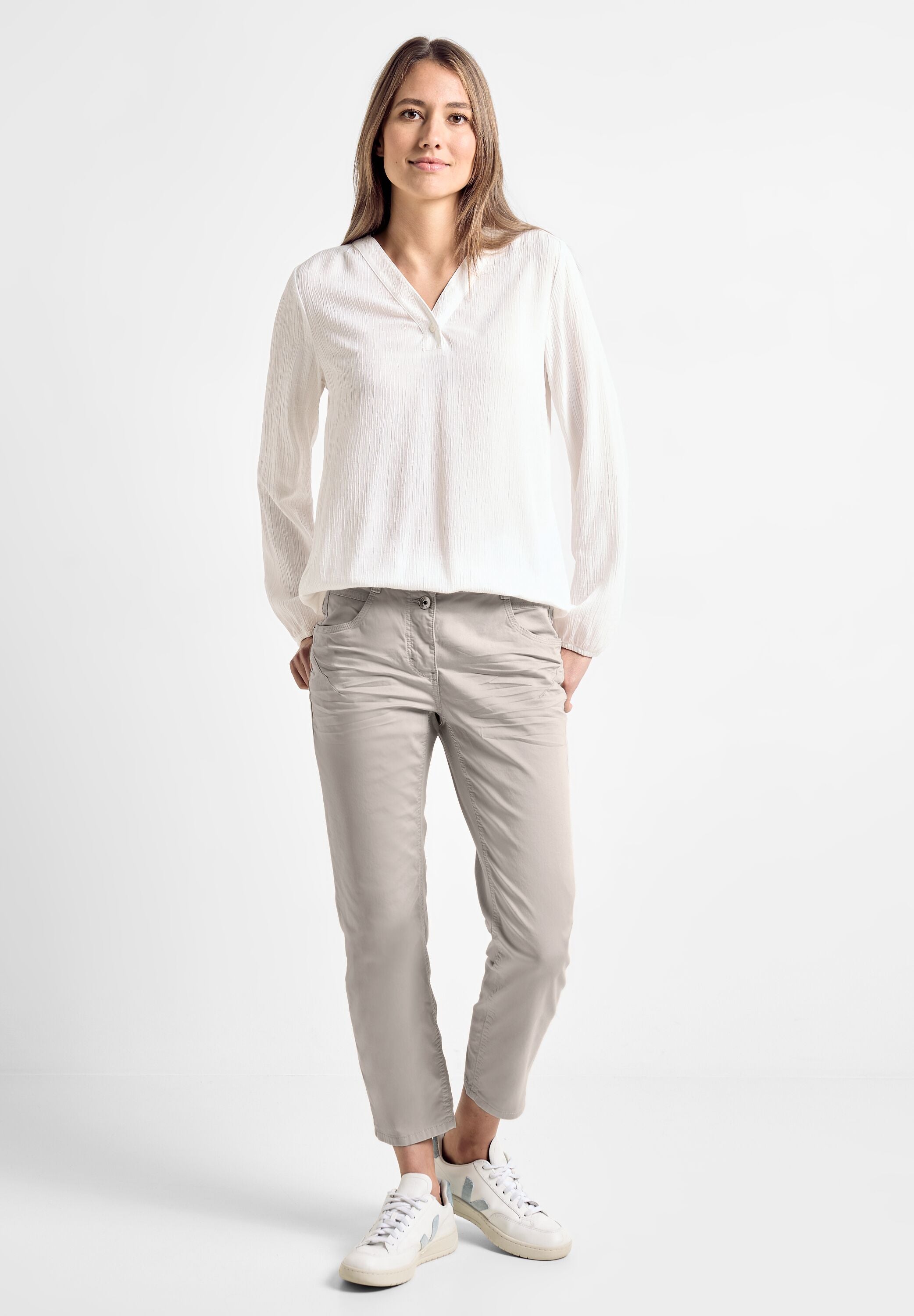 Casual Fit Hose