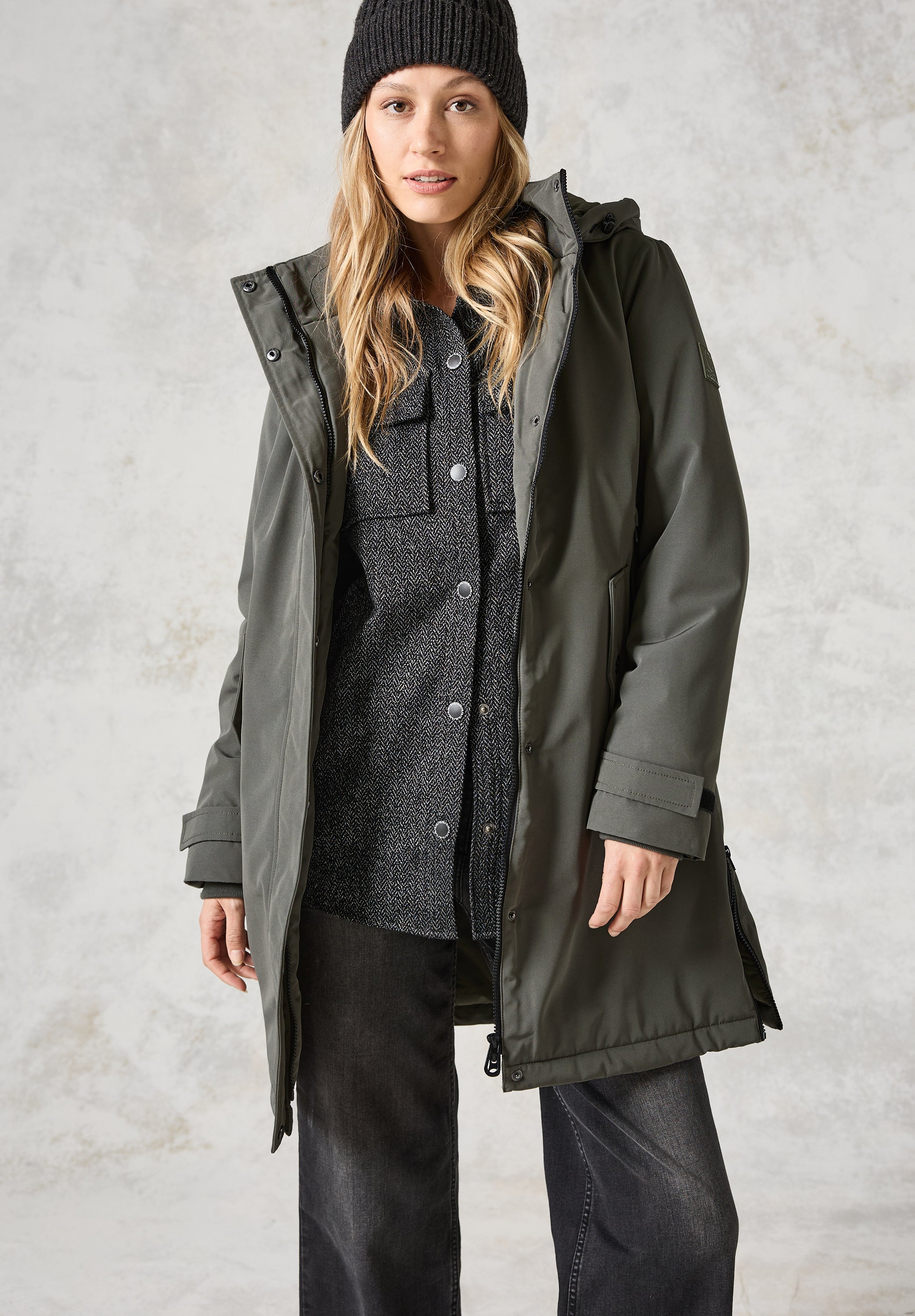 Parka mit abnehmbarer Kapuze