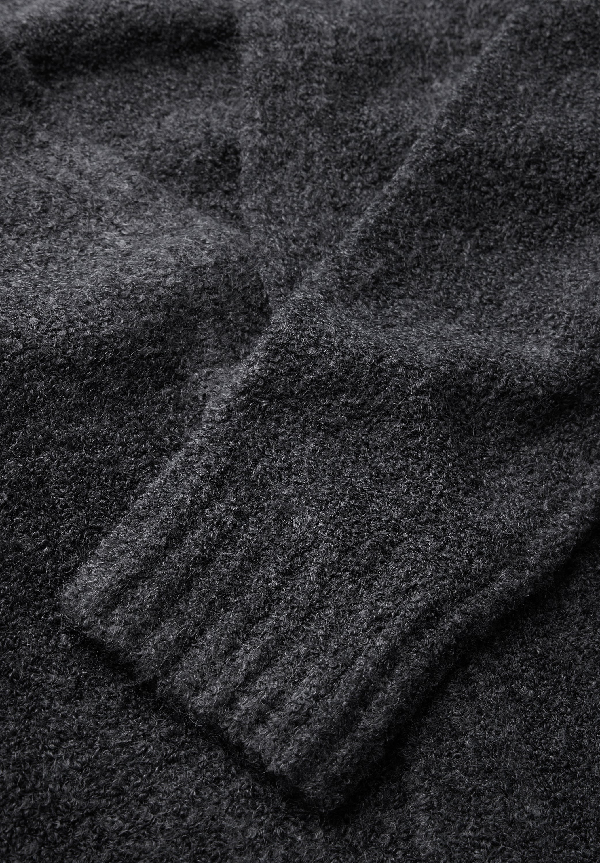 Langer Bouclé Cardigan